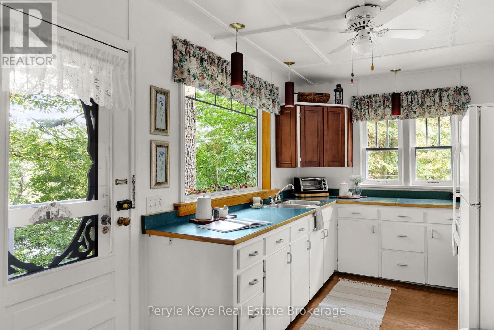 136 Deer Lake Road, Huntsville, Ontario  P0B 1L0 - Photo 24 - X12869418