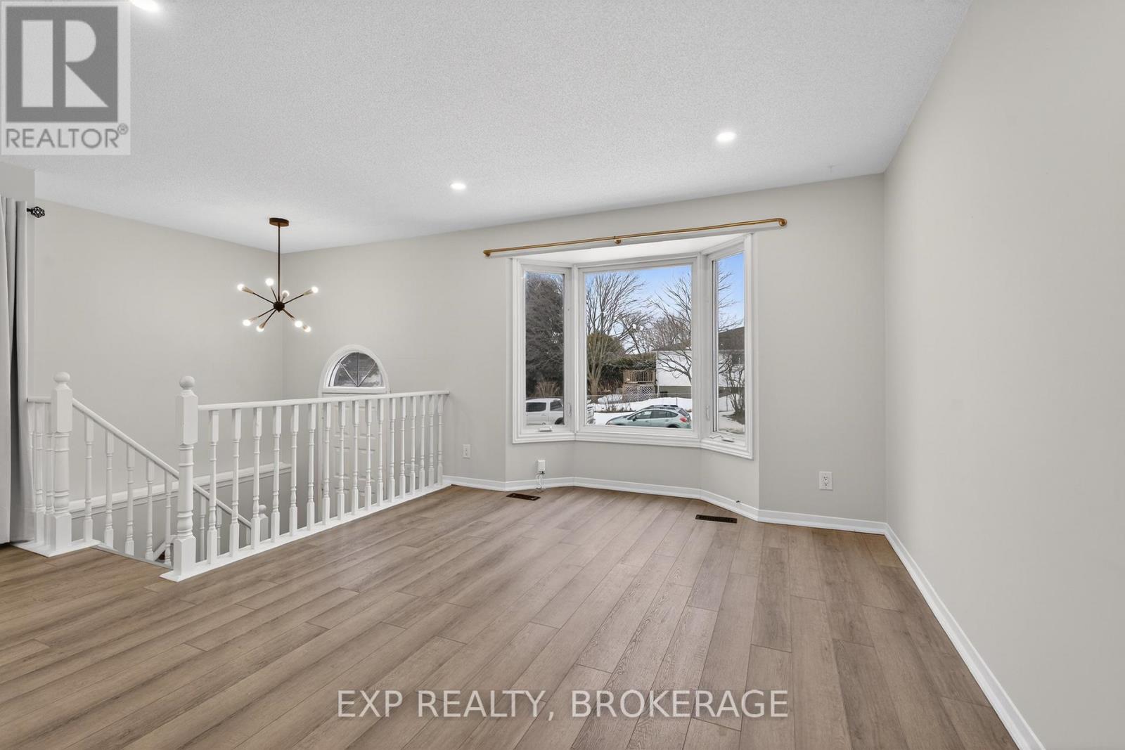 337 Melanie Avenue, Kingston, Ontario  K7M 8B4 - Photo 5 - X12869448