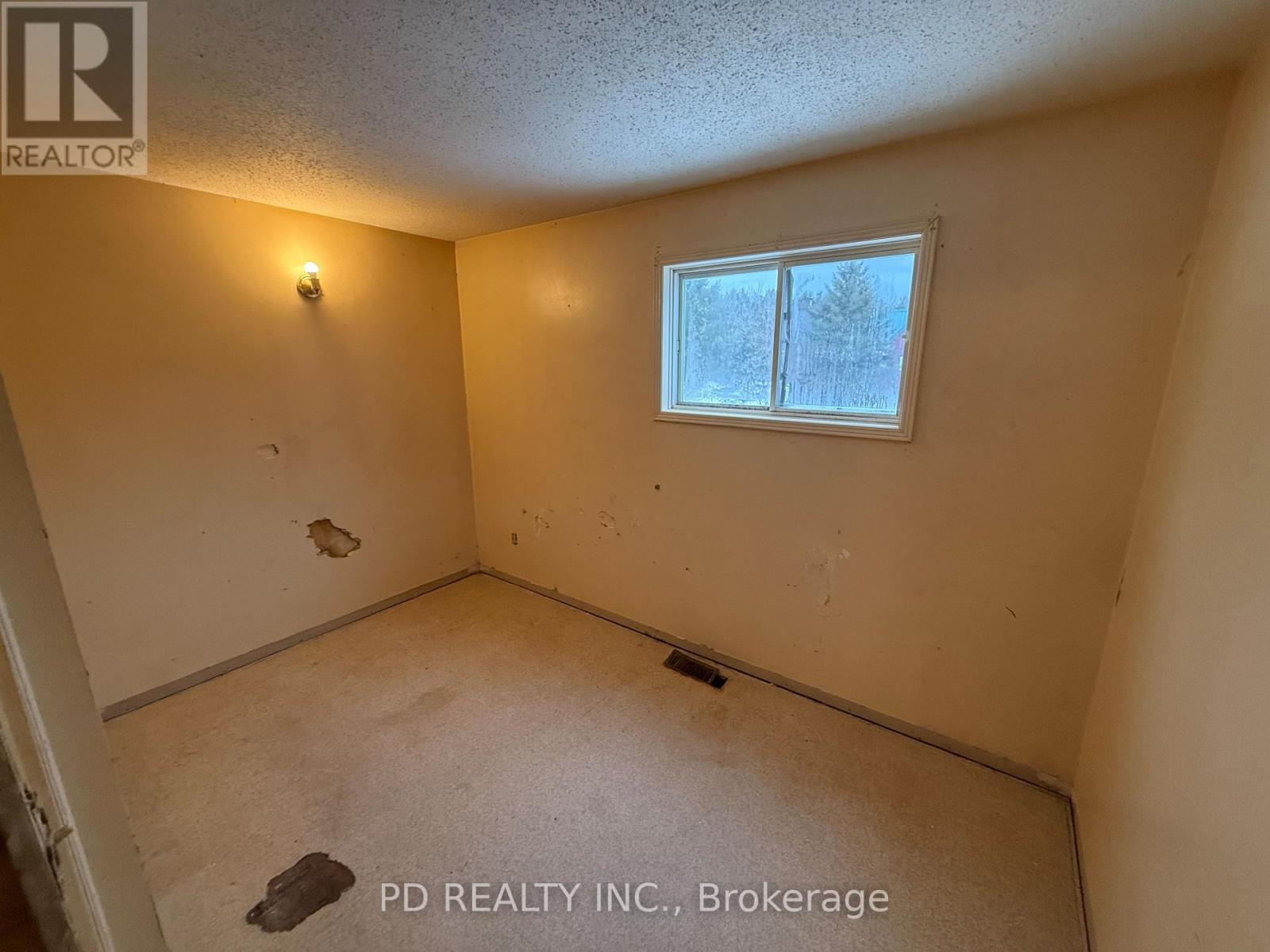 323 Lower Oak Leaf Road, Leeds And The Thousand Islands, Ontario  K0E 1N0 - Photo 14 - X12869410