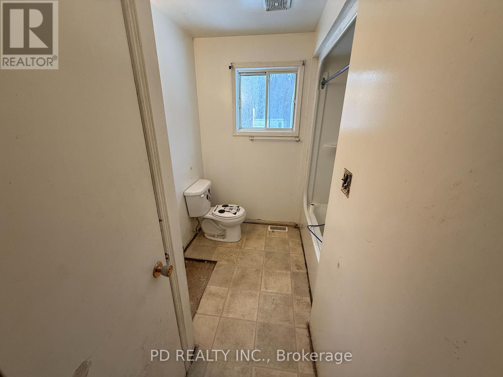 323 Lower Oak Leaf Road, Leeds And The Thousand Islands, Ontario  K0E 1N0 - Photo 16 - X12869410