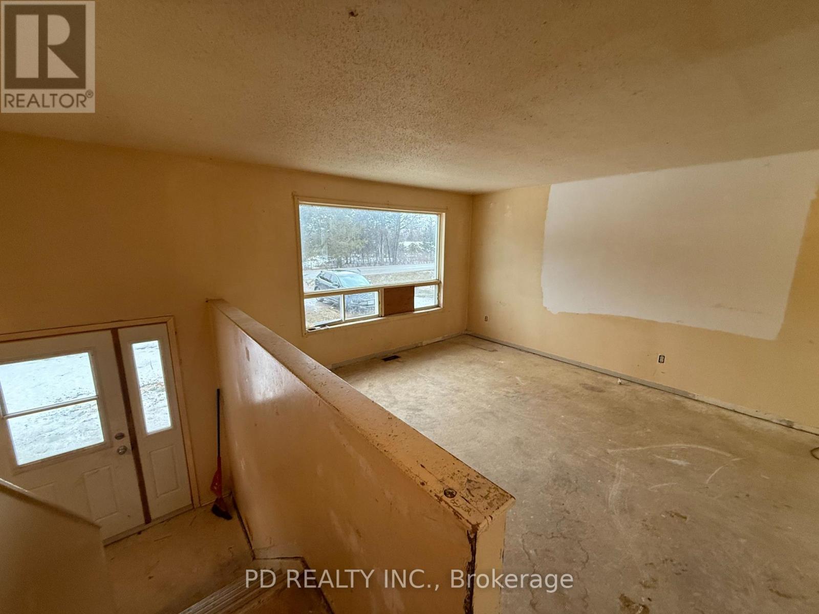 323 Lower Oak Leaf Road, Leeds And The Thousand Islands, Ontario  K0E 1N0 - Photo 22 - X12869410