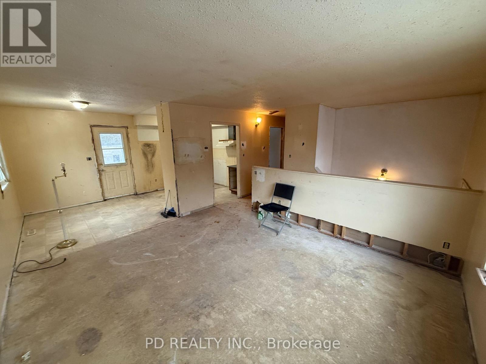 323 Lower Oak Leaf Road, Leeds And The Thousand Islands, Ontario  K0E 1N0 - Photo 24 - X12869410