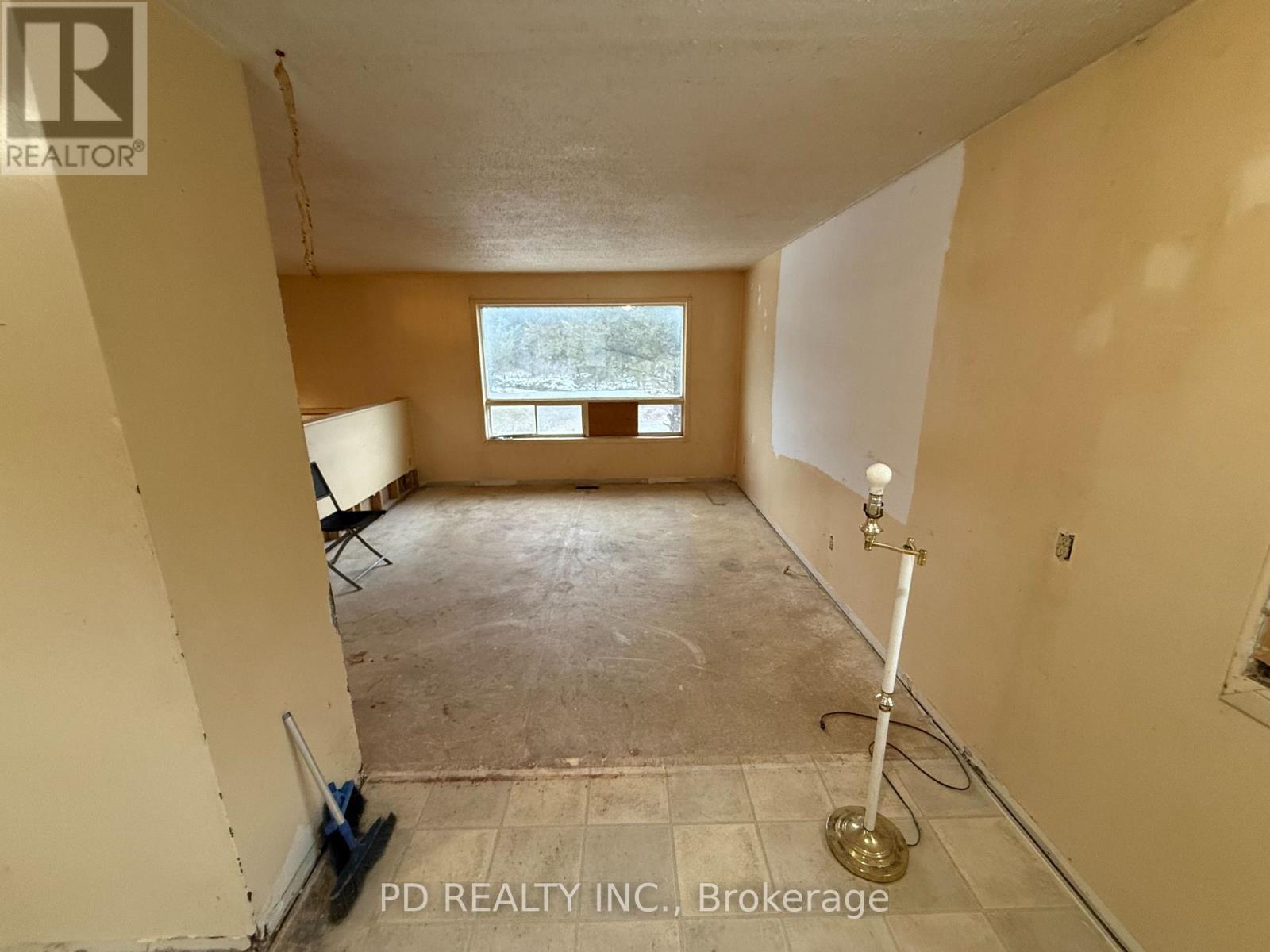 323 Lower Oak Leaf Road, Leeds And The Thousand Islands, Ontario  K0E 1N0 - Photo 29 - X12869410