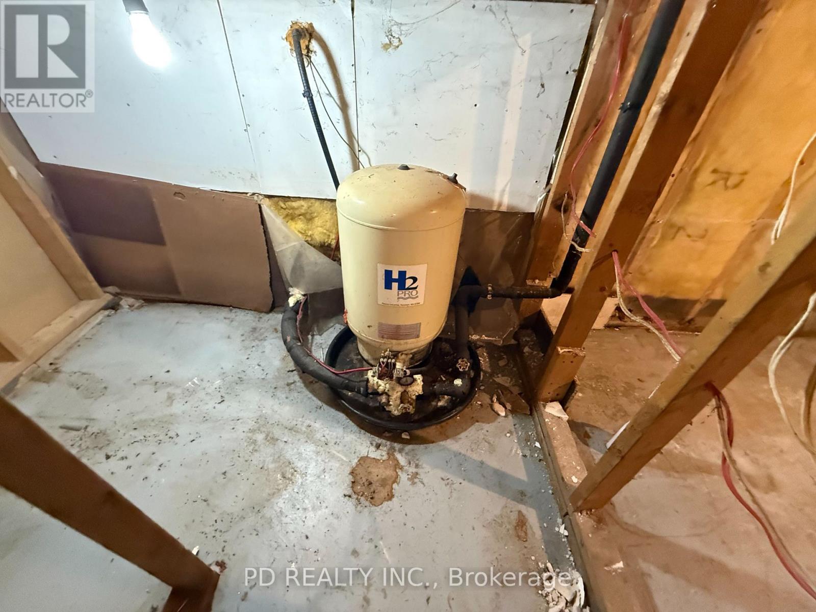 323 Lower Oak Leaf Road, Leeds And The Thousand Islands, Ontario  K0E 1N0 - Photo 38 - X12869410