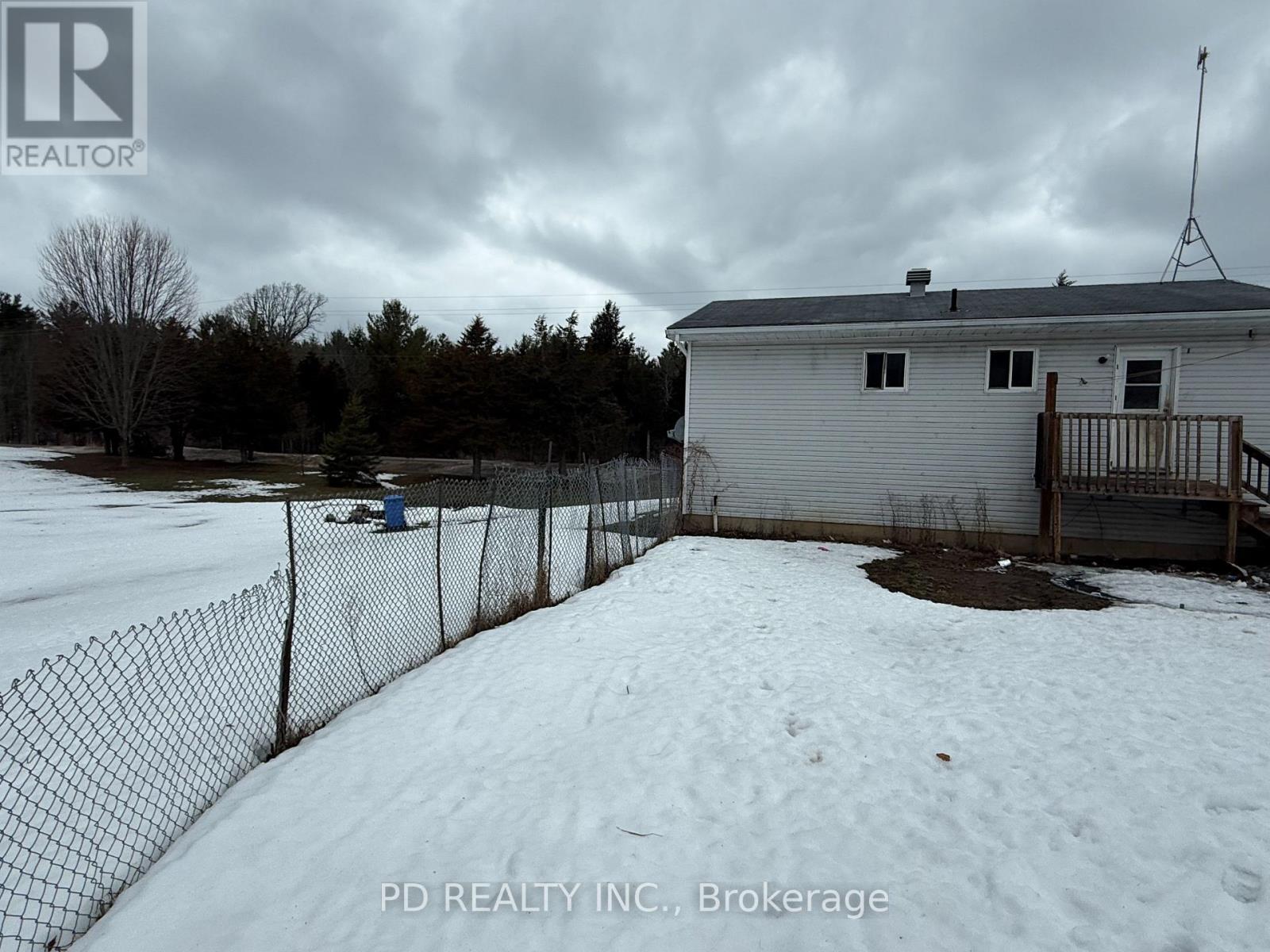 323 Lower Oak Leaf Road, Leeds And The Thousand Islands, Ontario  K0E 1N0 - Photo 9 - X12869410