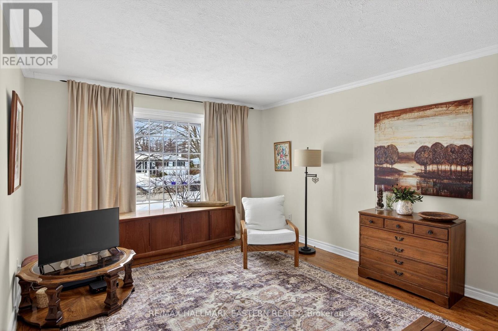 897 Westdale Avenue, Peterborough, Ontario  K9H 6C5 - Photo 10 - X12869432