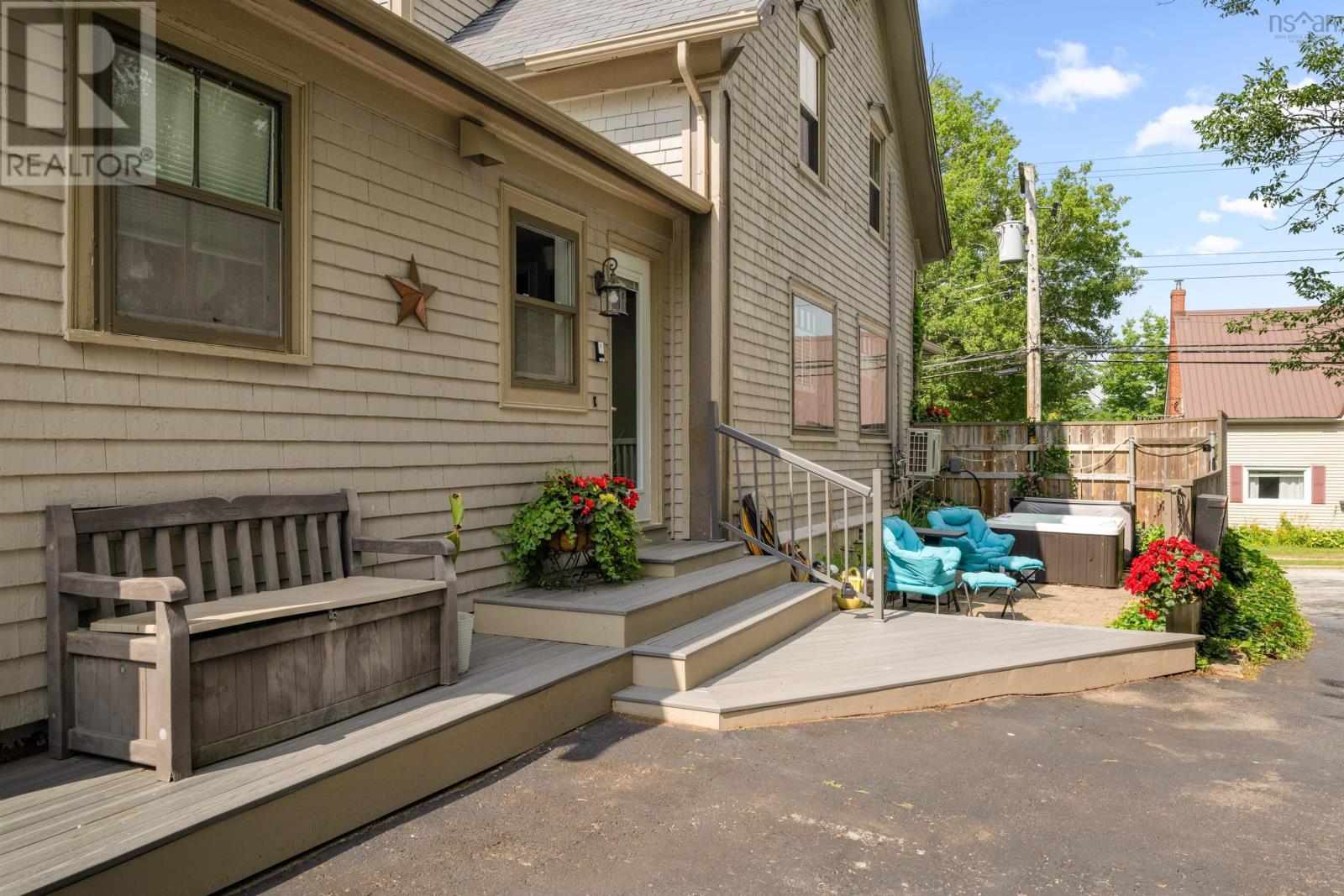 153 Pleasant Street, Bridgewater, Nova Scotia  B4V 1N4 - Photo 9 - 202518019