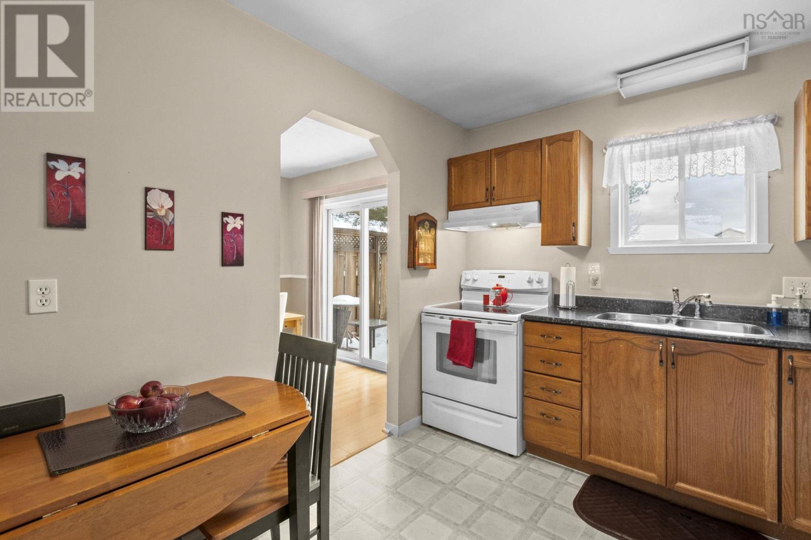 36 Armoyan Drive, Lower Sackville, Nova Scotia  B4C 3S5 - Photo 9 - 202604283