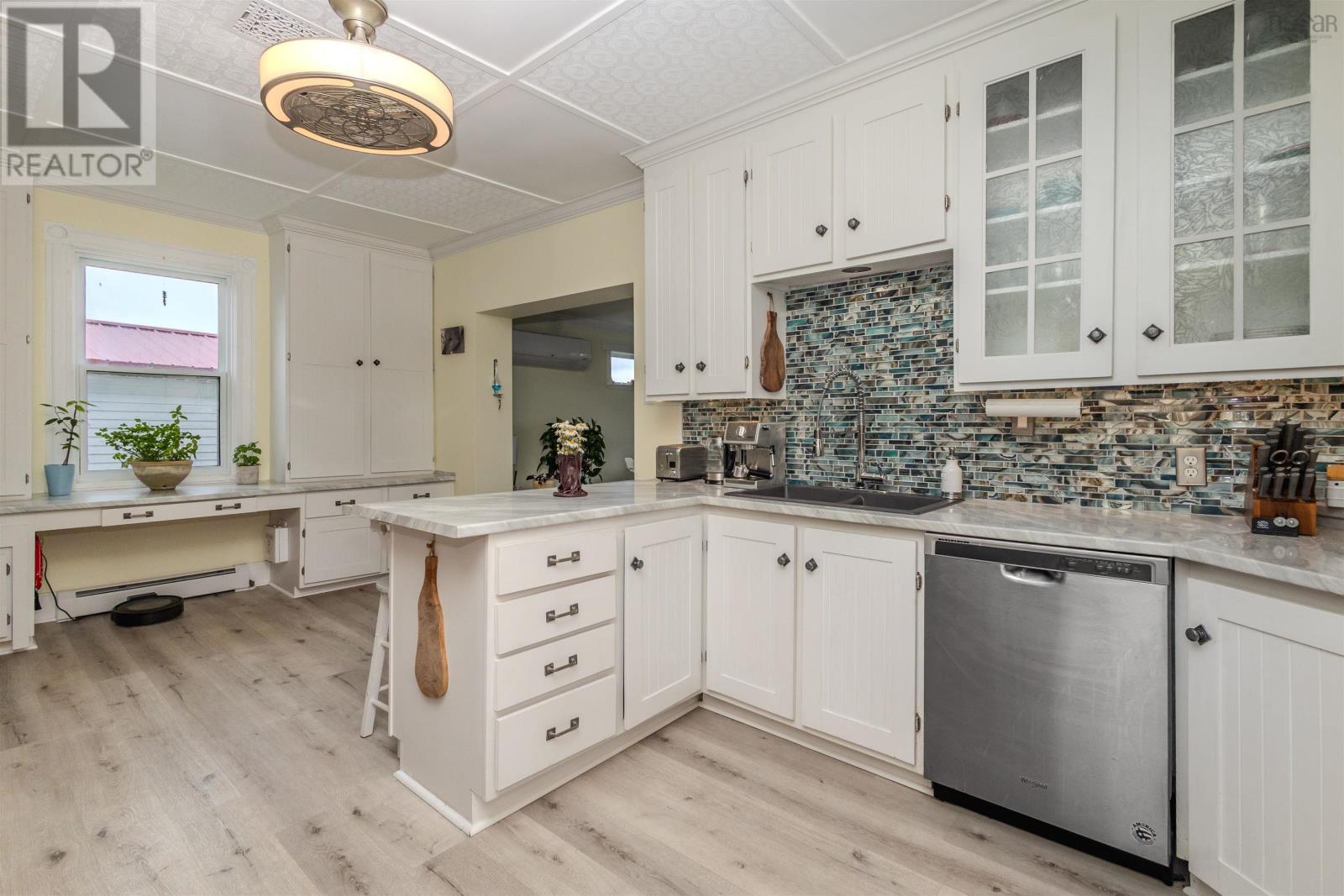 36 Seaview Drive, Gabarus Village, Nova Scotia  B1K 3T4 - Photo 17 - 202604284