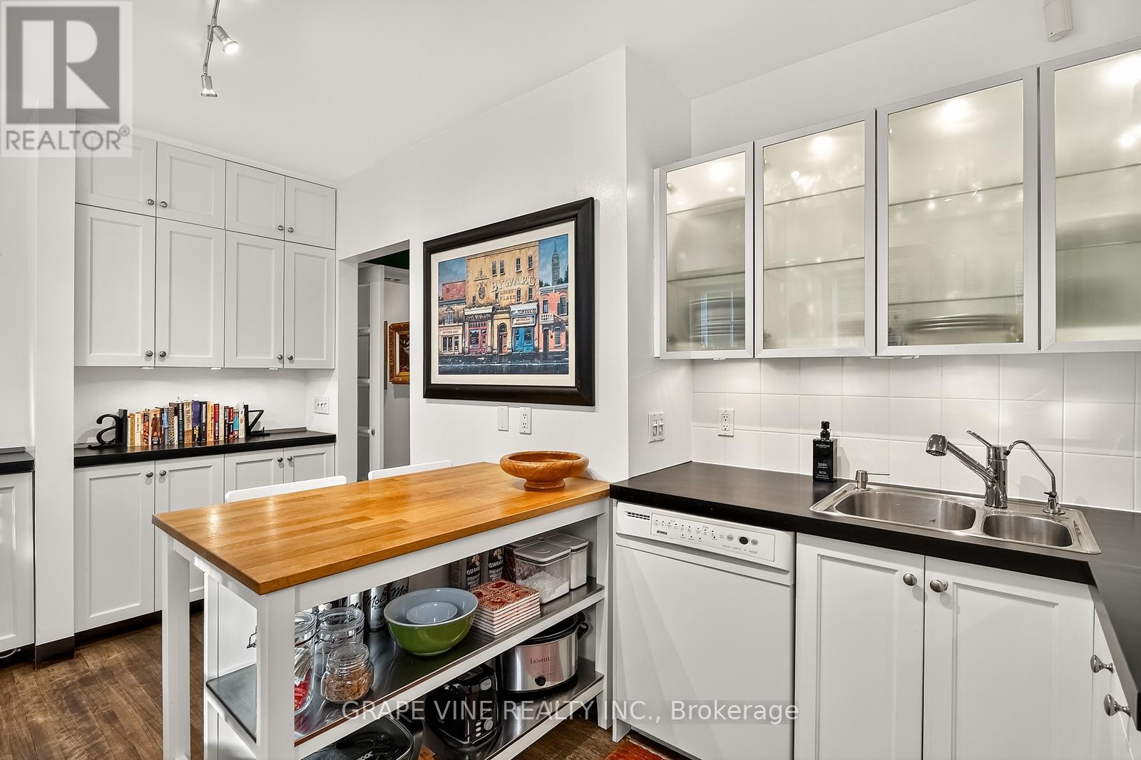 1d - 260 Metcalfe Street, Ottawa, Ontario  K2P 1R6 - Photo 28 - X12466087