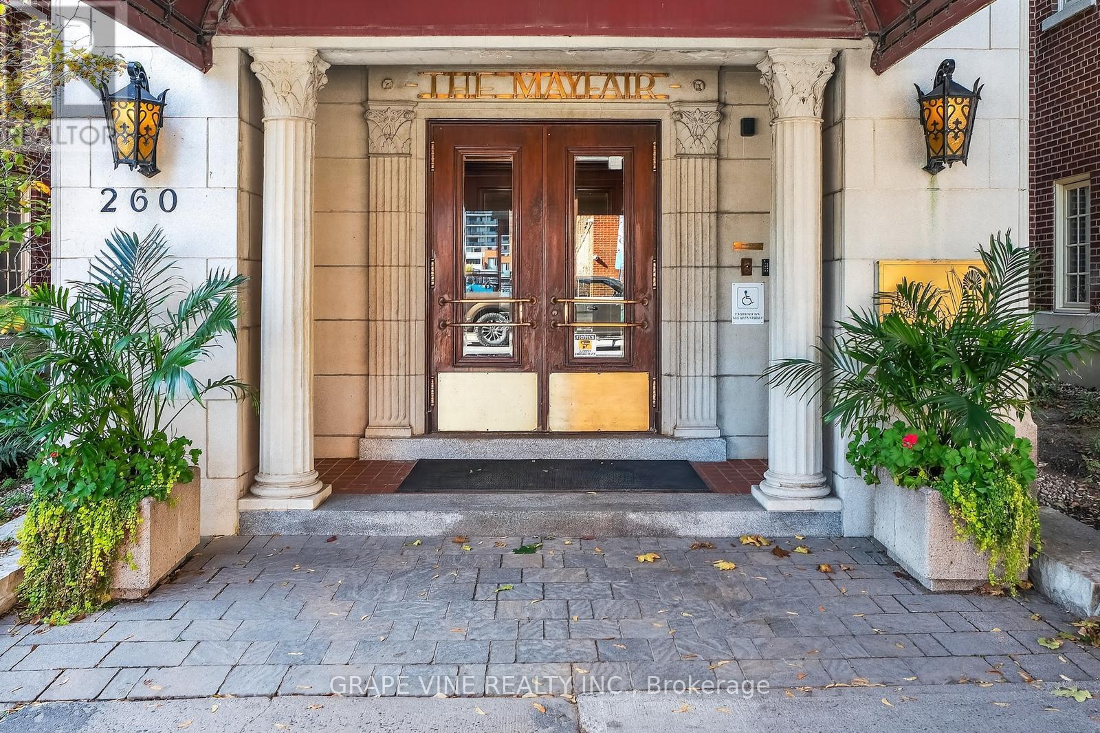 1d - 260 Metcalfe Street, Ottawa, Ontario  K2P 1R6 - Photo 4 - X12466087