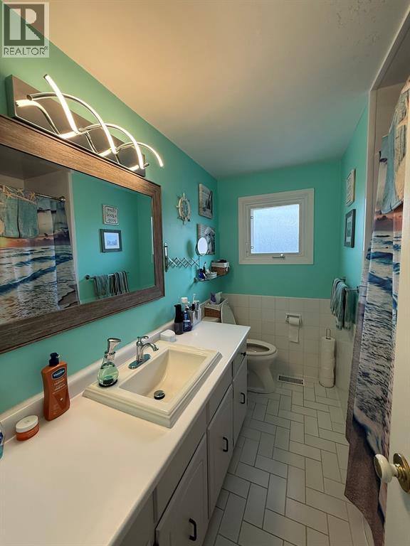 1023 Frost Avenue, Sarnia, Ontario  N7S 4G6 - Photo 7 - 26004981