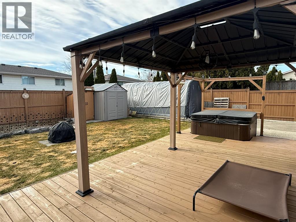 1023 Frost Avenue, Sarnia, Ontario  N7S 4G6 - Photo 19 - 26004981