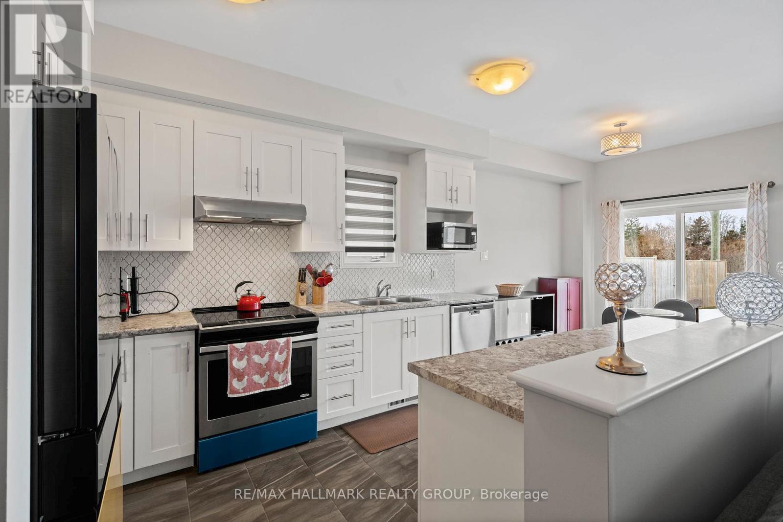 618 Via Campanale Avenue, Ottawa, Ontario  K2J 4A2 - Photo 10 - X12869420