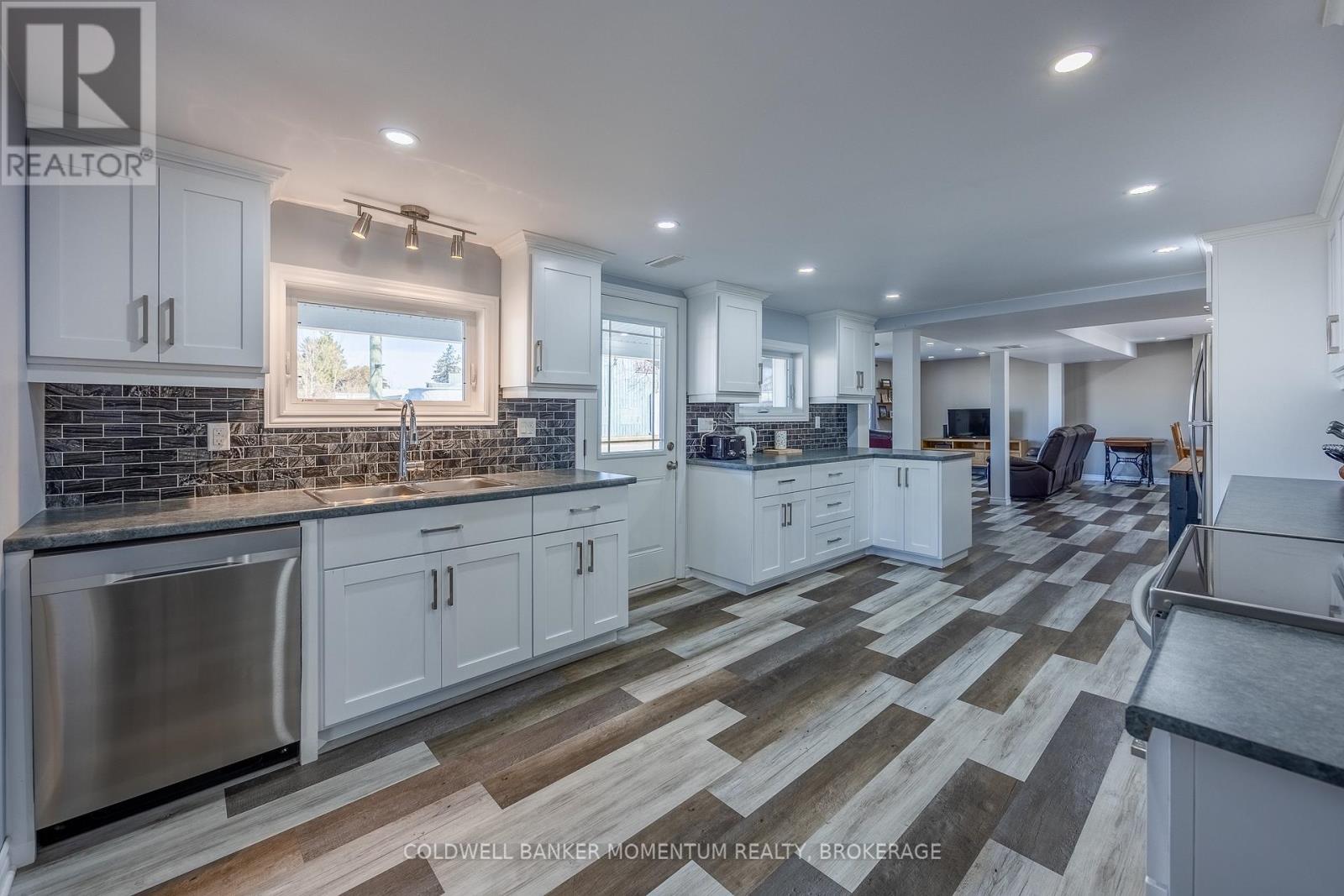 100 Queen Street E, Norfolk, Ontario  N0E 1P0 - Photo 9 - X12869442