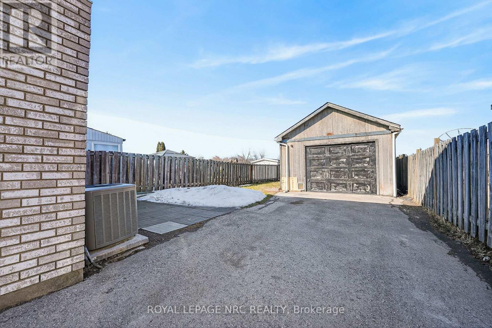 28 Chantal Court, Welland (Lincoln/crowland), Ontario  L3B 5V3 - Photo 17 - X12869464