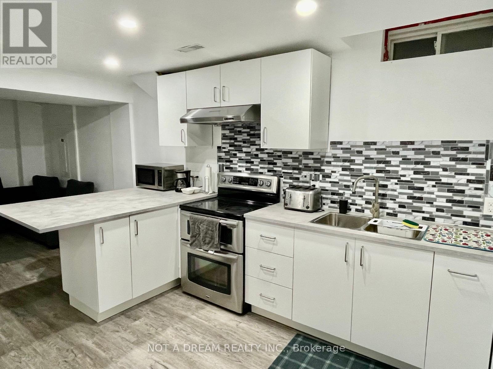 Bsmt - 95 Medland Avenue, Whitby (Williamsburg), Ontario  L1P 1V1 - Photo 7 - E12869390