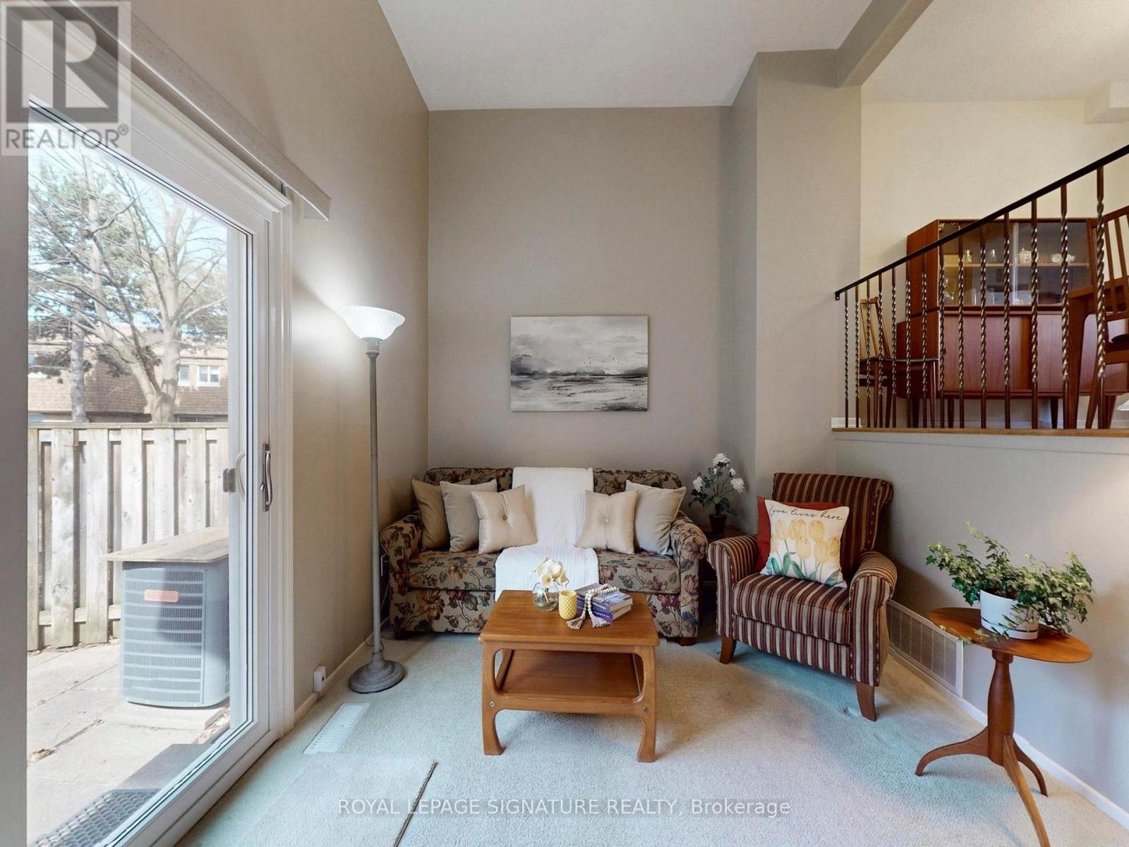 35 - 671 Huntingwood Drive, Toronto, Ontario  M1W 1H6 - Photo 5 - E12869396