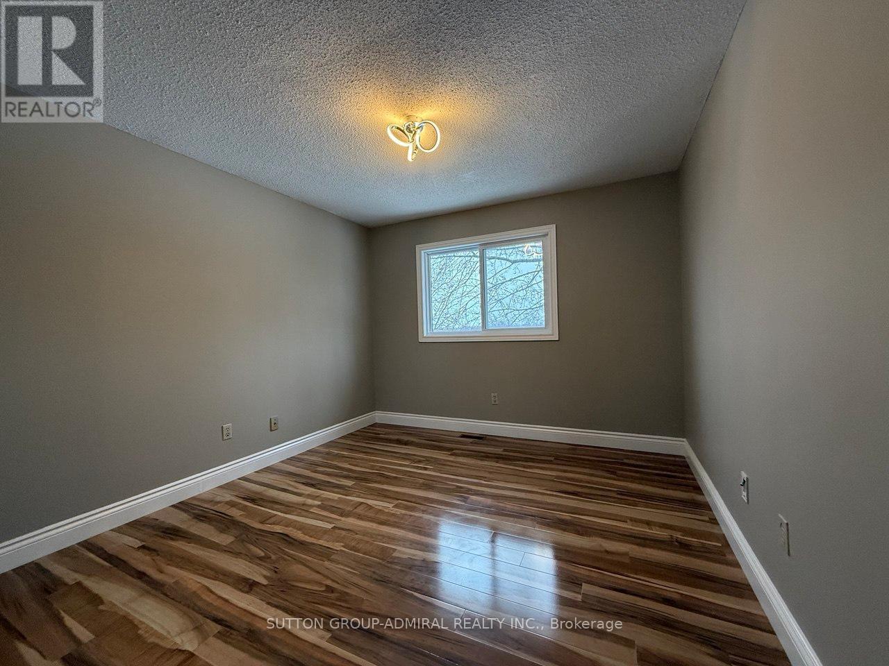 39 April Gardens, Aurora, Ontario  L4G 4R7 - Photo 27 - N12869372