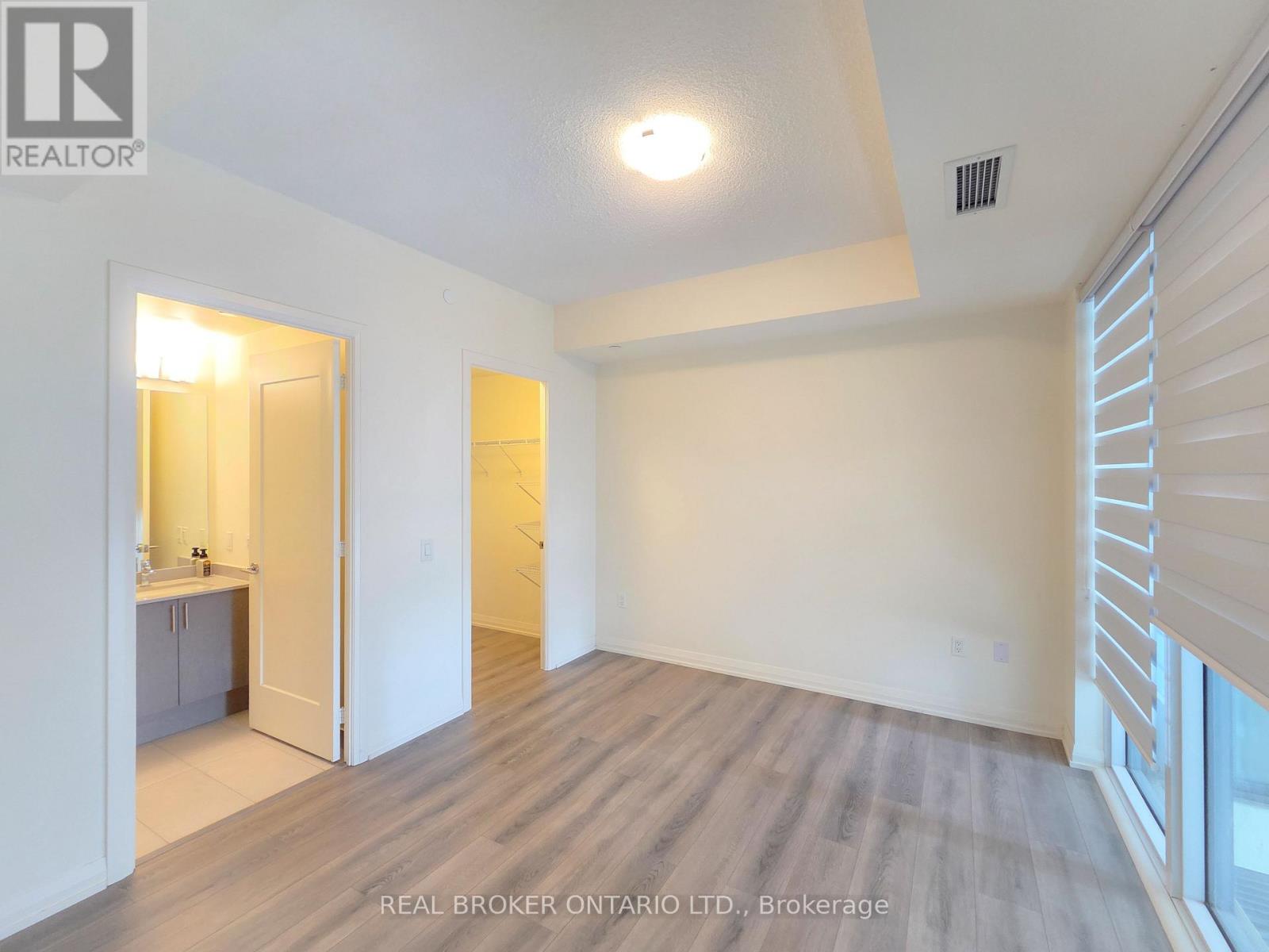 618 - 9000 Jane Street, Vaughan, Ontario  L4K 0M6 - Photo 6 - N12869380