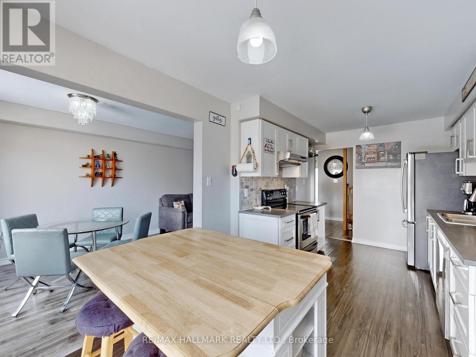 62 Crittenden Drive, Georgina, Ontario  L4P 4E3 - Photo 10 - N12869454