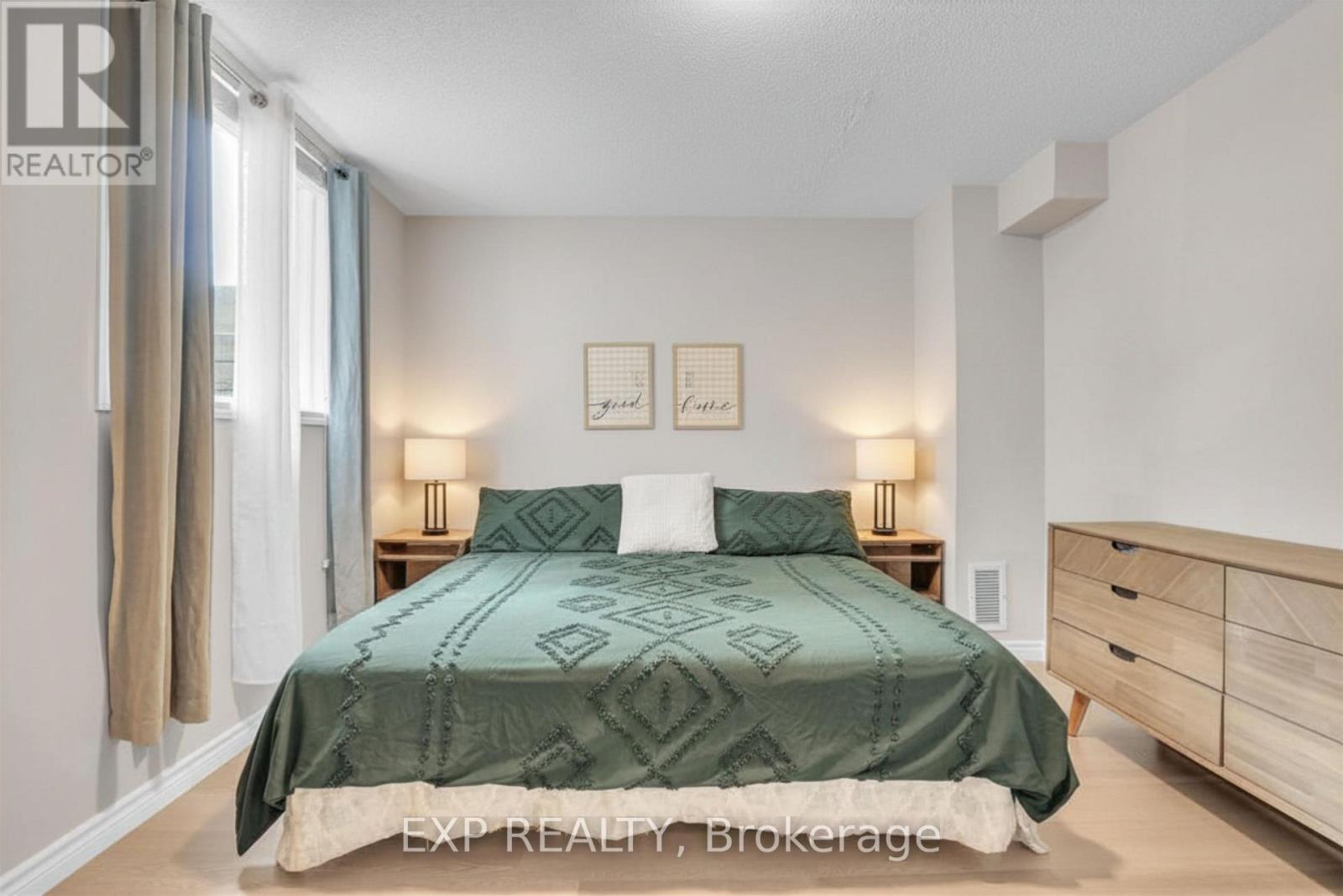 8 - 141 Sydenham Wells, Barrie, Ontario  L4M 0H3 - Photo 18 - S12869400