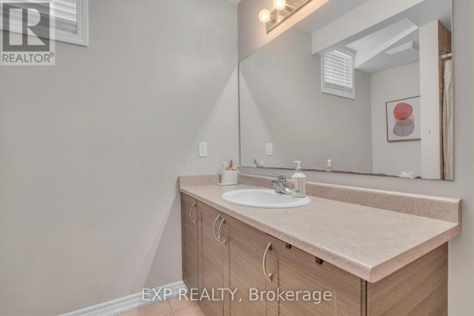 8 - 141 Sydenham Wells, Barrie, Ontario  L4M 0H3 - Photo 21 - S12869400