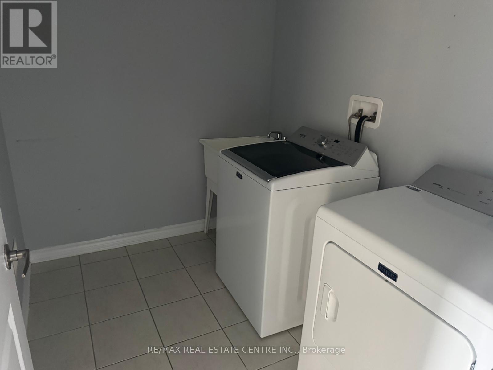 17 Feeder Street, Brampton, Ontario  L7A 4T7 - Photo 9 - W12869394