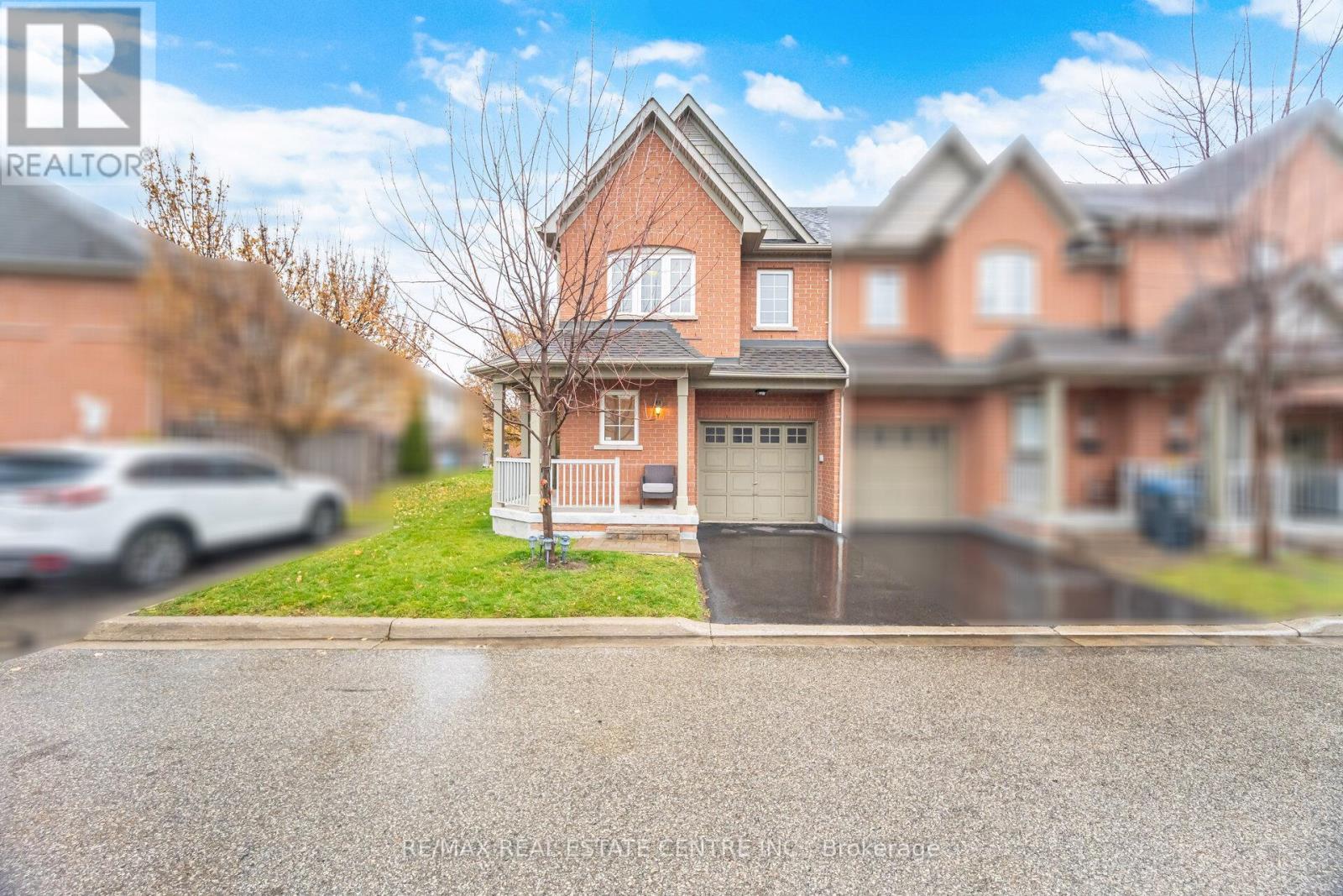 112 - 3150 Erin Centre Boulevard, Mississauga, Ontario  L5M 7Z3 - Photo 1 - W12869412