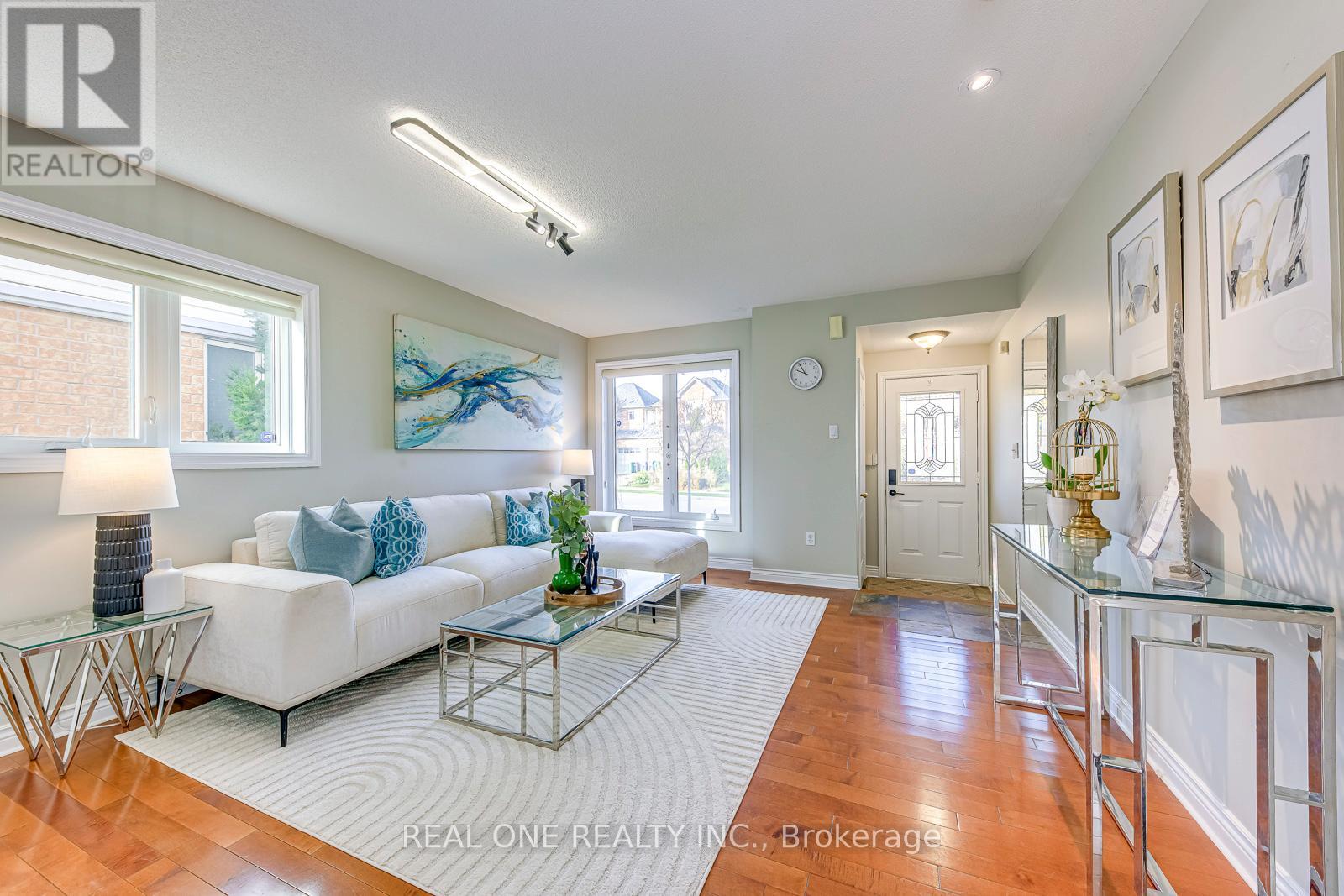 2470 Bankside Drive, Mississauga, Ontario  L5M 6E6 - Photo 7 - W12869460