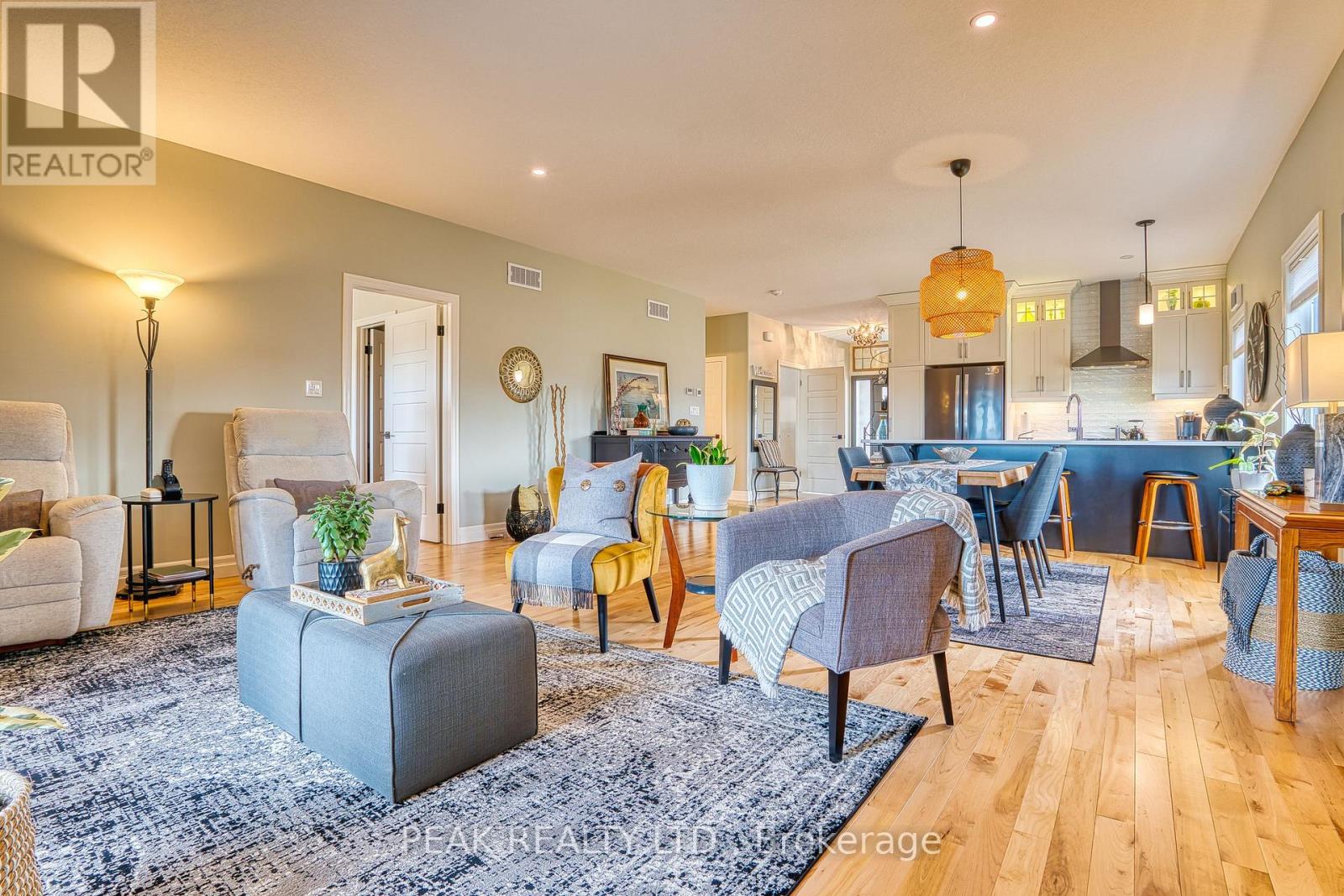 33 Wellington Street S, Ashfield-Colborne-Wawanosh, Ontario  N7A 3X9 - Photo 10 - X12869430