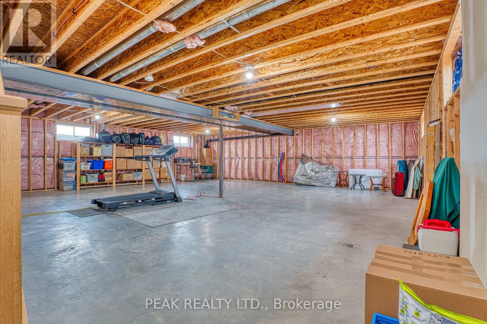 33 Wellington Street S, Ashfield-Colborne-Wawanosh, Ontario  N7A 3X9 - Photo 24 - X12869430