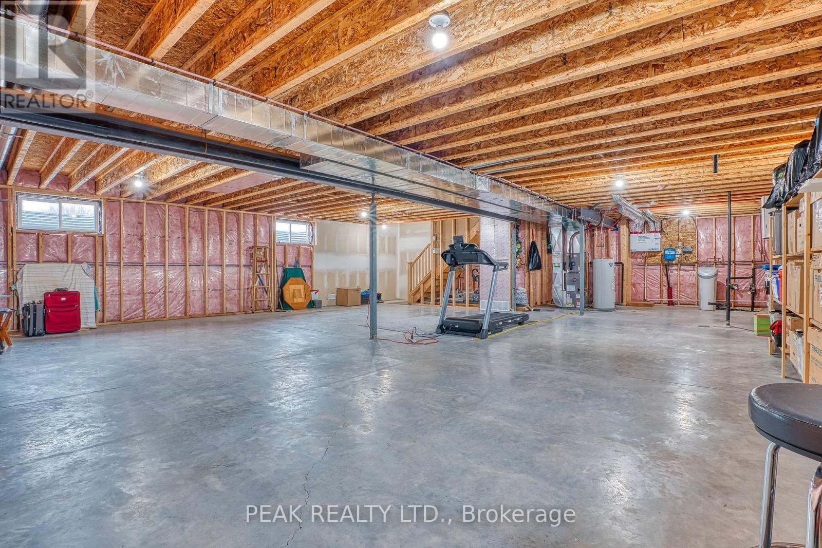 33 Wellington Street S, Ashfield-Colborne-Wawanosh, Ontario  N7A 3X9 - Photo 25 - X12869430