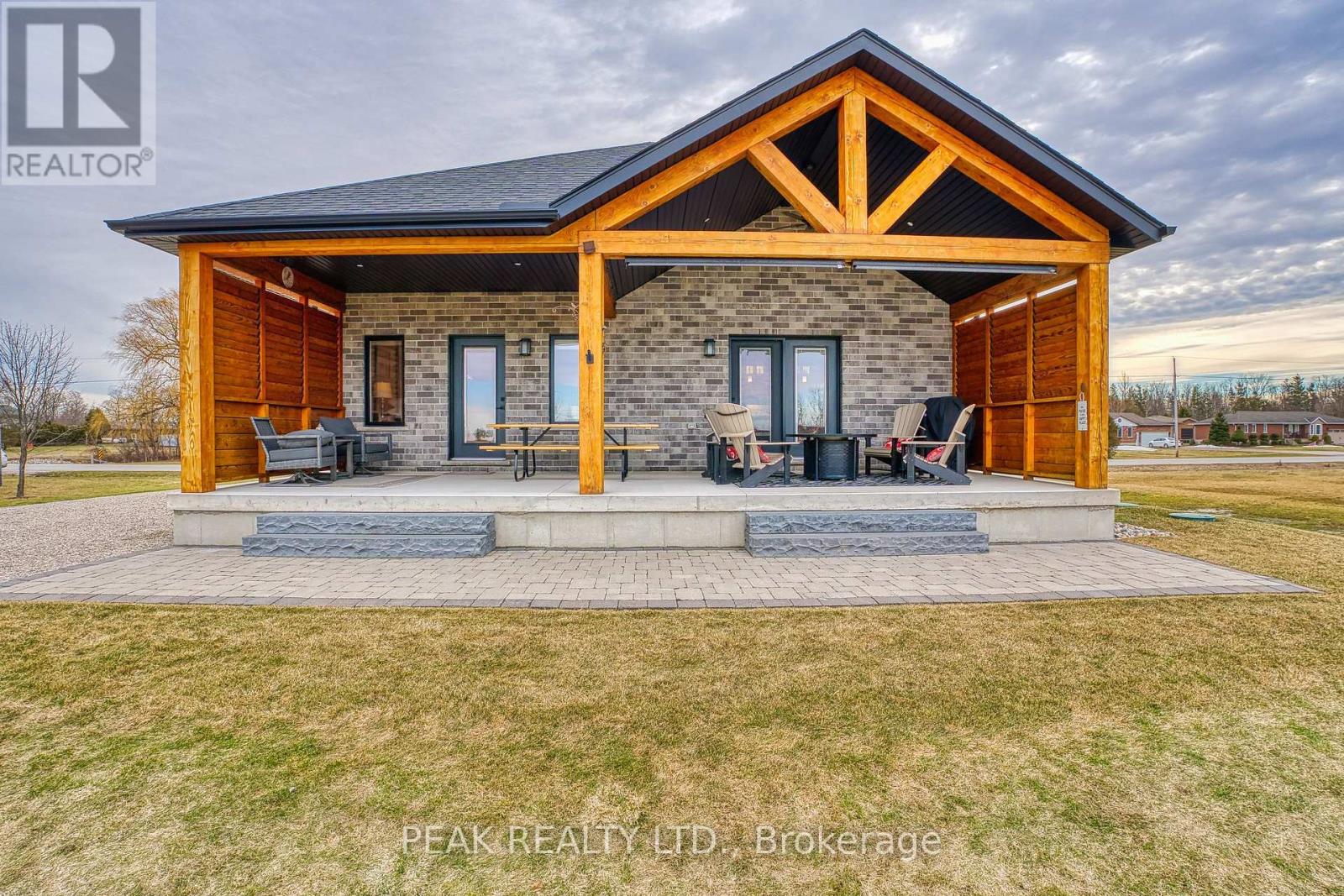 33 Wellington Street S, Ashfield-Colborne-Wawanosh, Ontario  N7A 3X9 - Photo 28 - X12869430