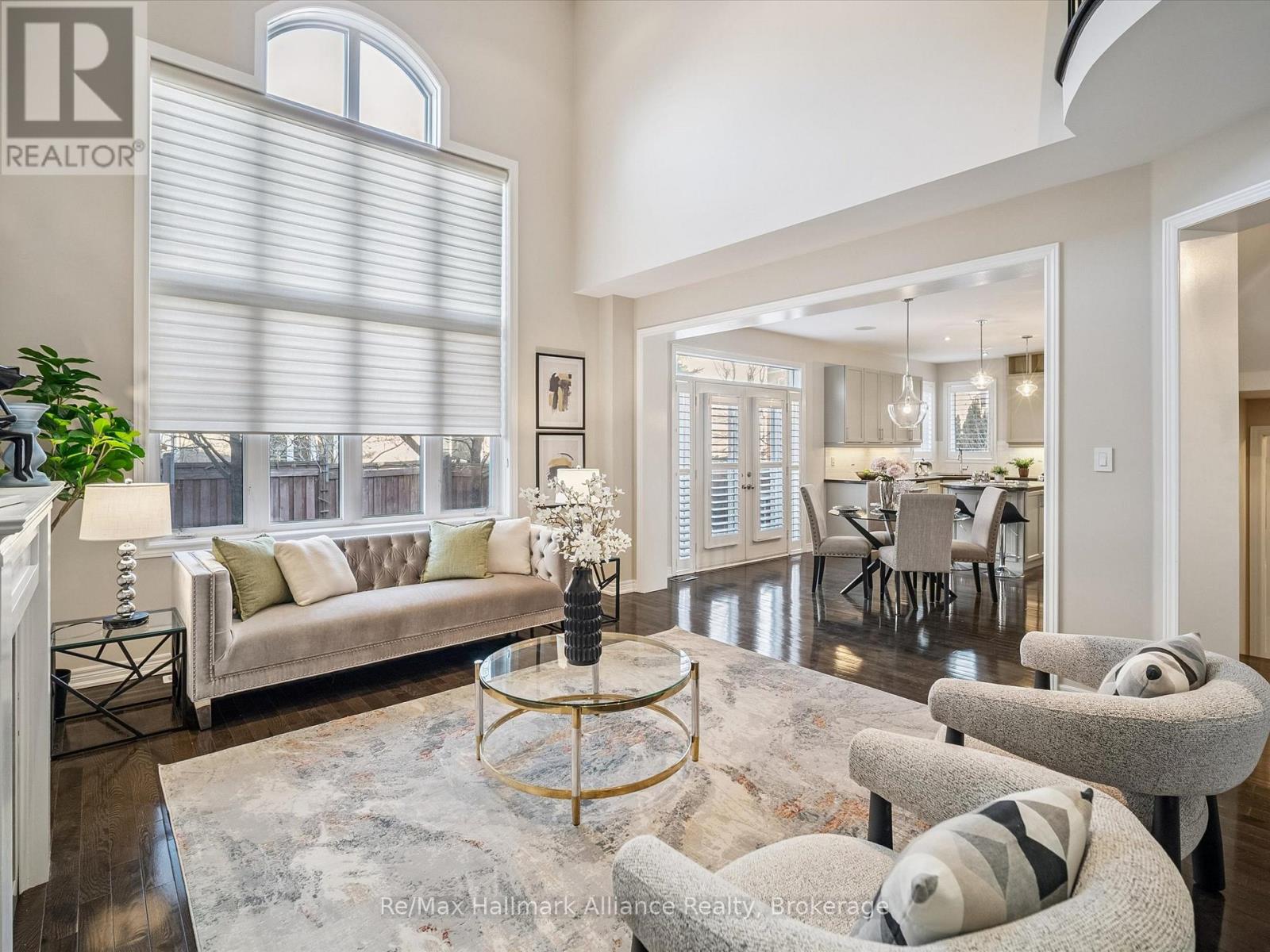 247 Beechtree Crescent, Oakville, Ontario  L6L 0A5 - Photo 13 - W12865022