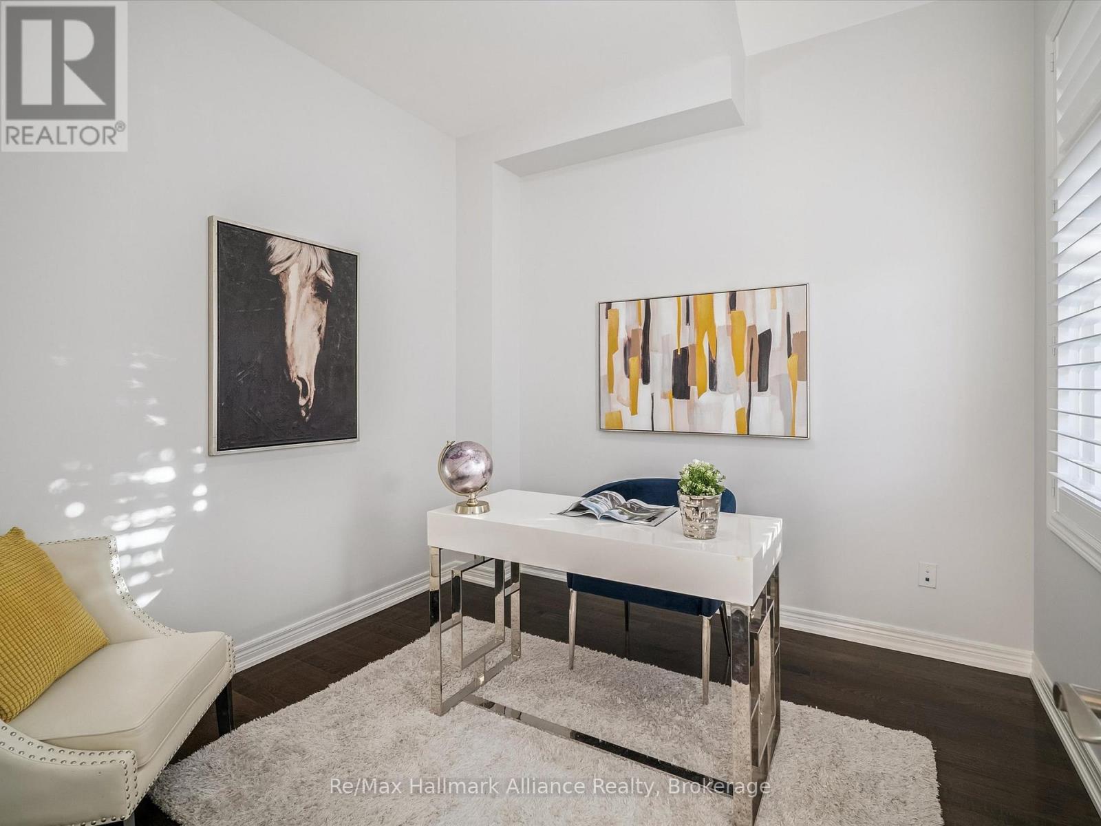 247 Beechtree Crescent, Oakville, Ontario  L6L 0A5 - Photo 7 - W12865022