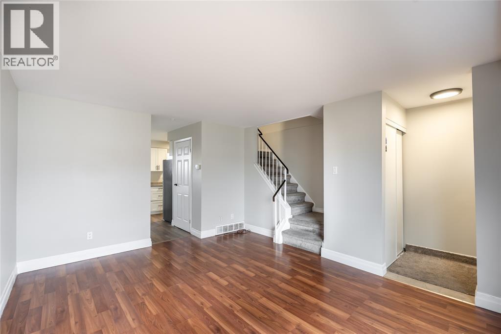 27 Turner Drive Unit# 32, Sarnia, Ontario  N7S 4R9 - Photo 4 - 26004851