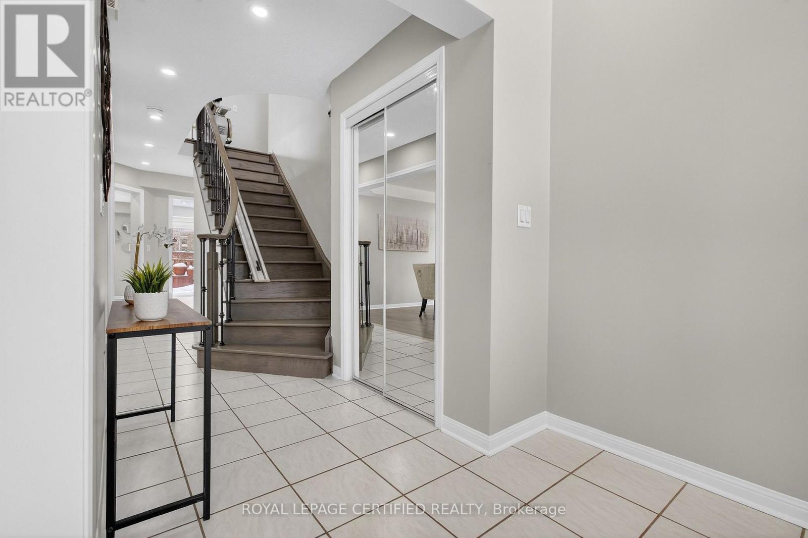 10 Verona Drive, Brampton, Ontario  L6P 1L2 - Photo 18 - W12734096