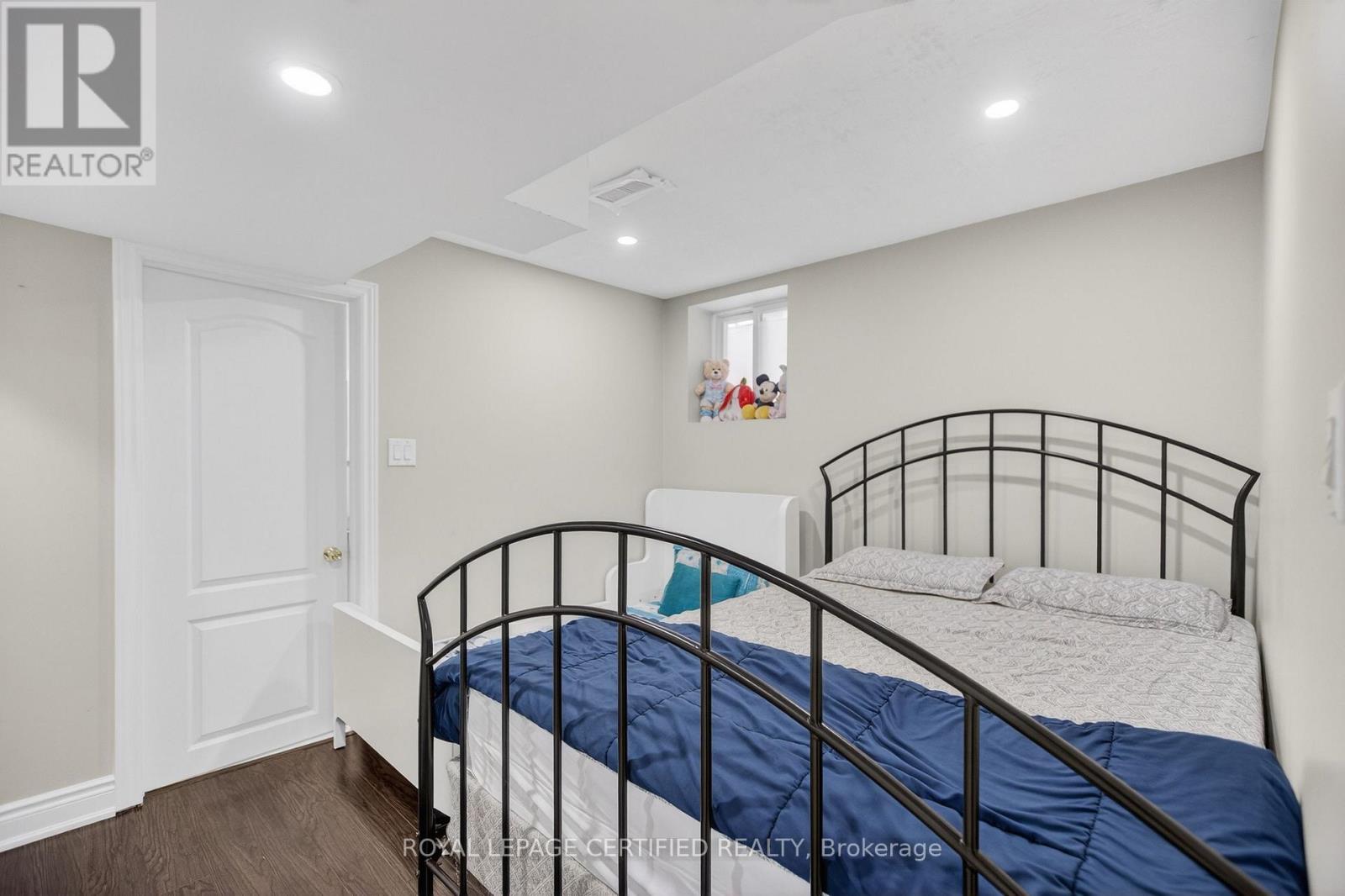 10 Verona Drive, Brampton, Ontario  L6P 1L2 - Photo 42 - W12734096