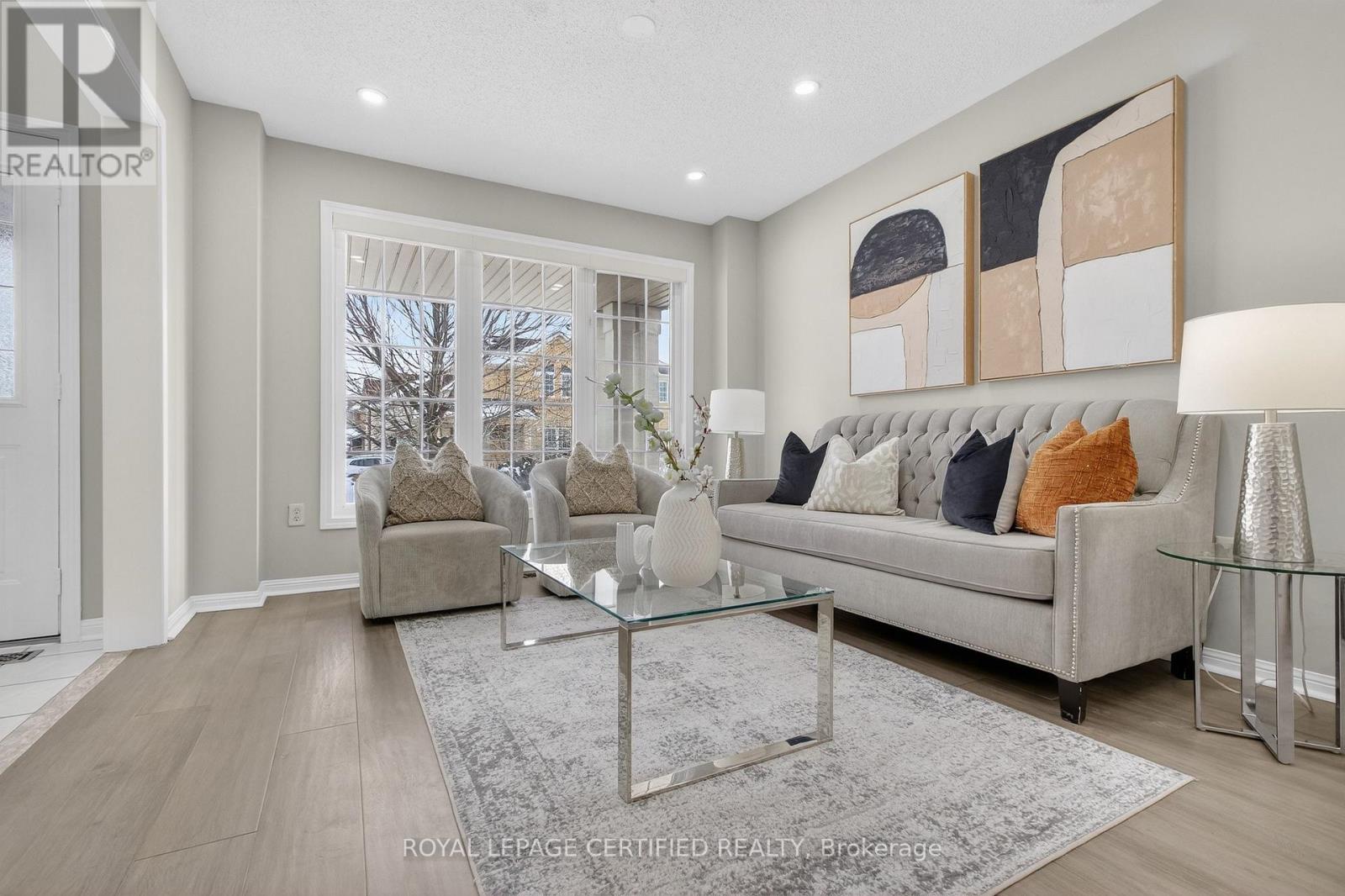 10 Verona Drive, Brampton, Ontario  L6P 1L2 - Photo 7 - W12734096