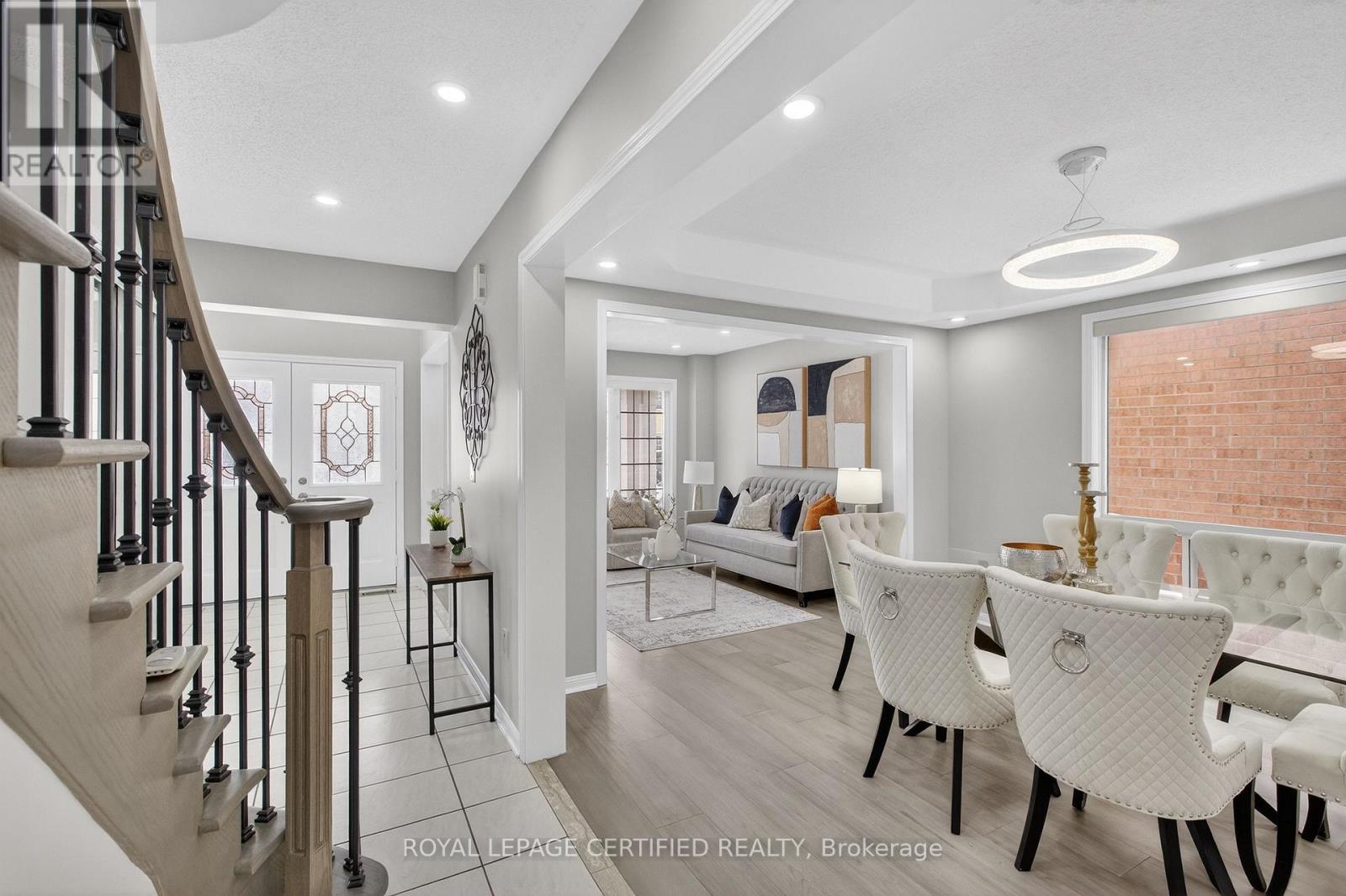 10 Verona Drive, Brampton, Ontario  L6P 1L2 - Photo 9 - W12734096