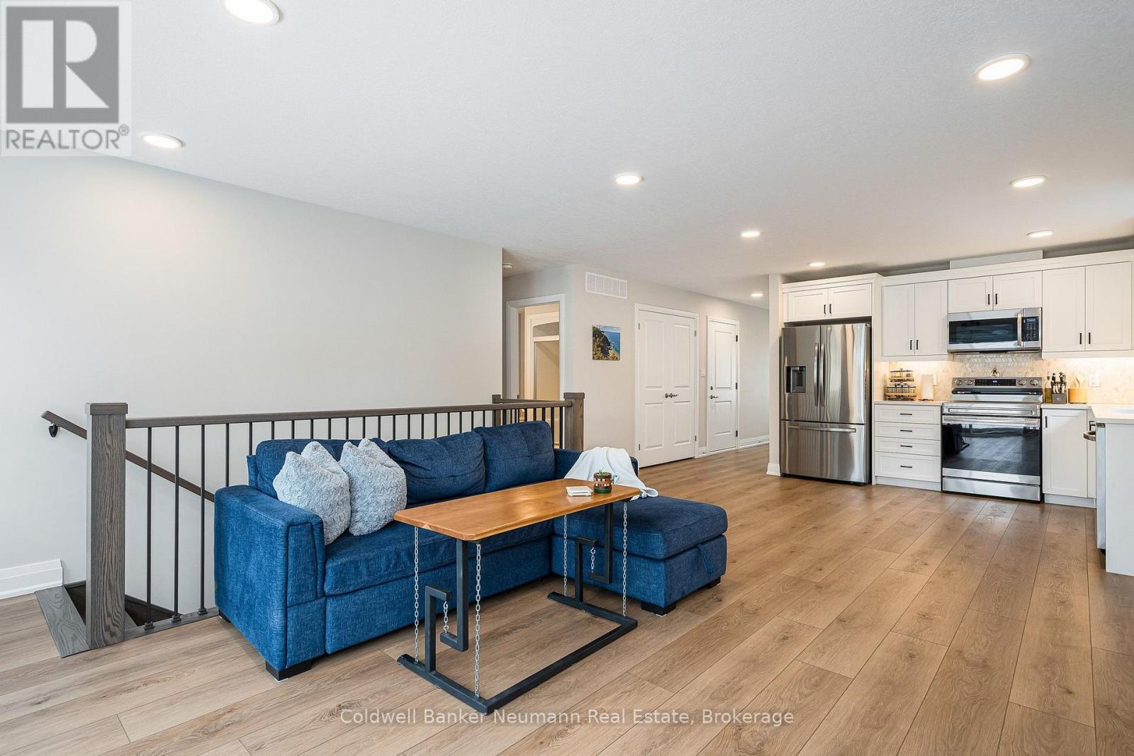 150 Durham Road W, West Grey, Ontario  N0G 1R0 - Photo 12 - X12869496