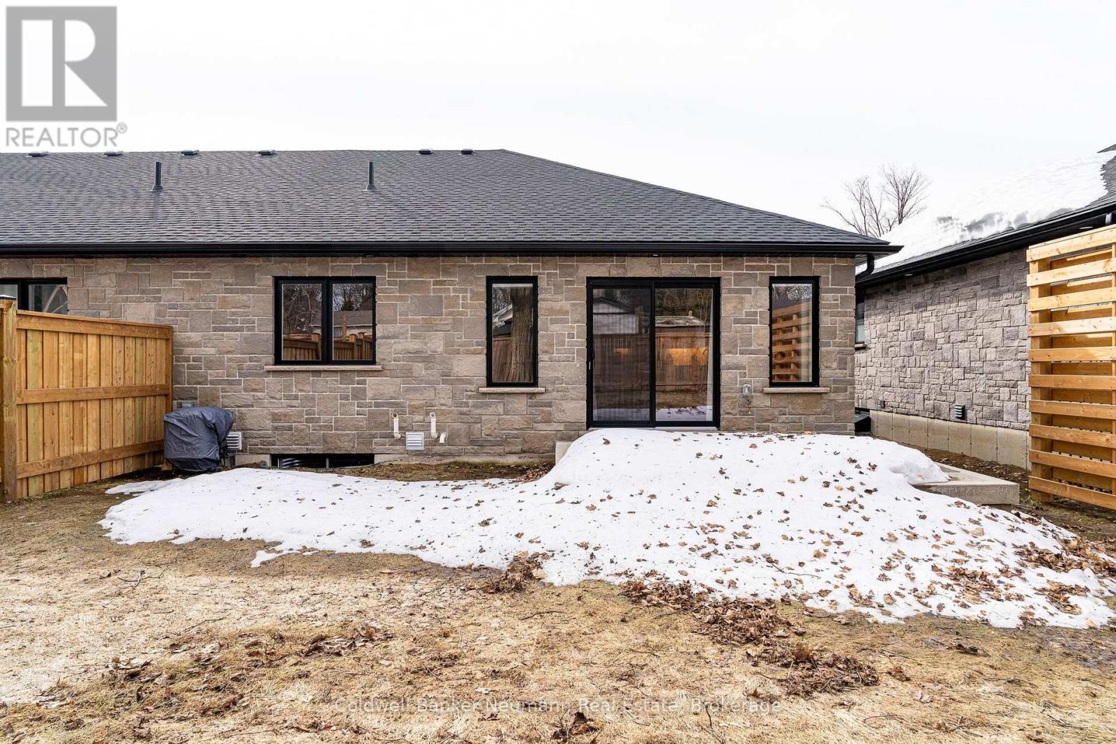 150 Durham Road W, West Grey, Ontario  N0G 1R0 - Photo 15 - X12869496