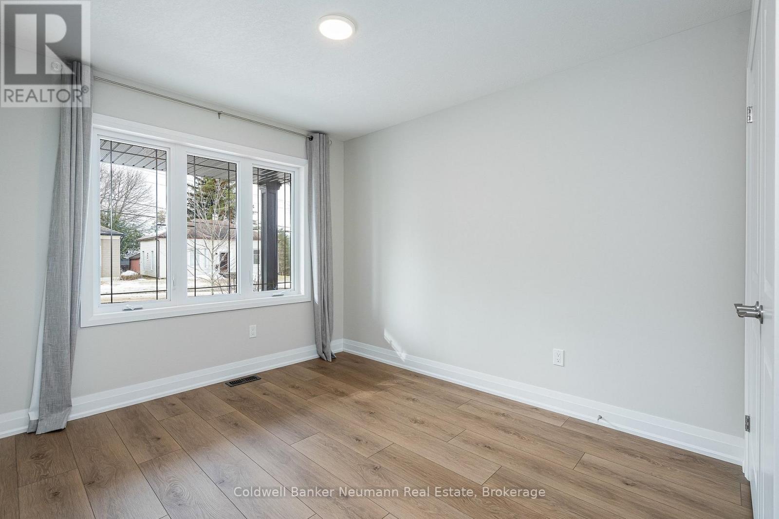 150 Durham Road W, West Grey, Ontario  N0G 1R0 - Photo 22 - X12869496