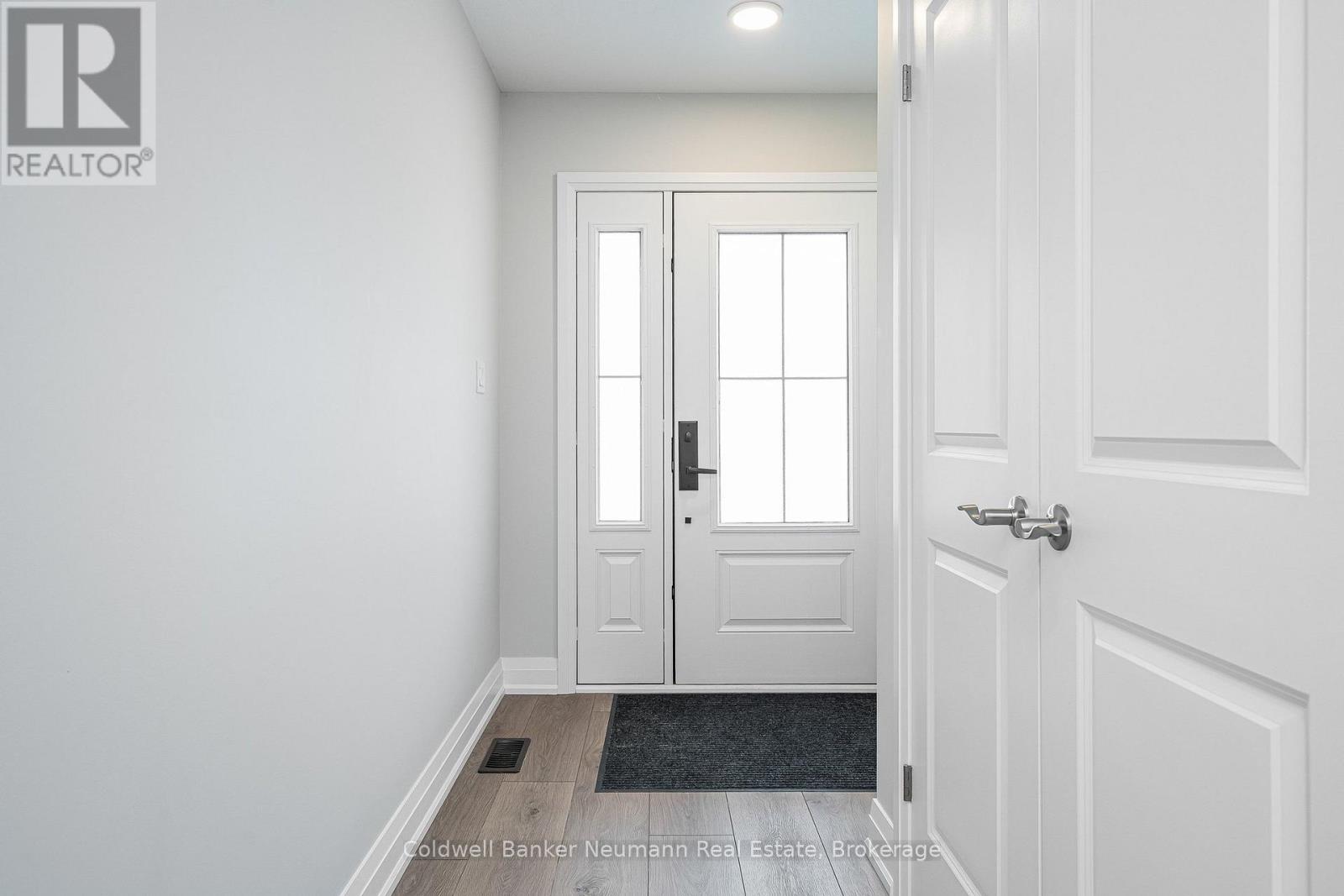 150 Durham Road W, West Grey, Ontario  N0G 1R0 - Photo 3 - X12869496