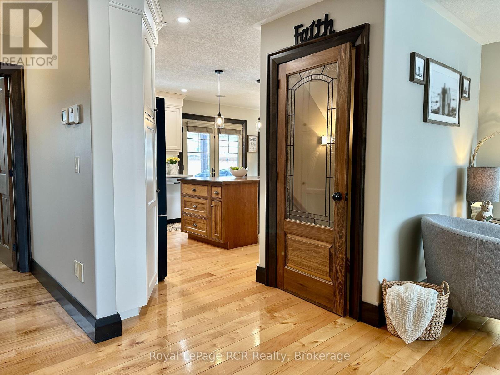 241 4th Street Crescent, Hanover, Ontario  N4N 3S9 - Photo 11 - X12869518