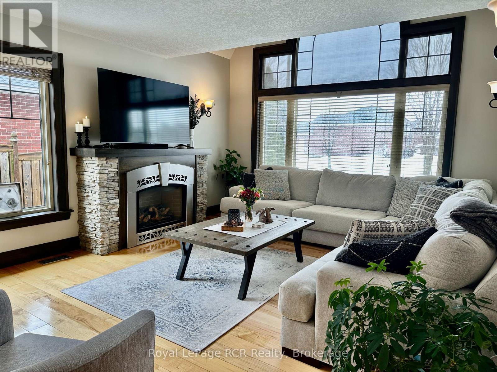 241 4th Street Crescent, Hanover, Ontario  N4N 3S9 - Photo 13 - X12869518