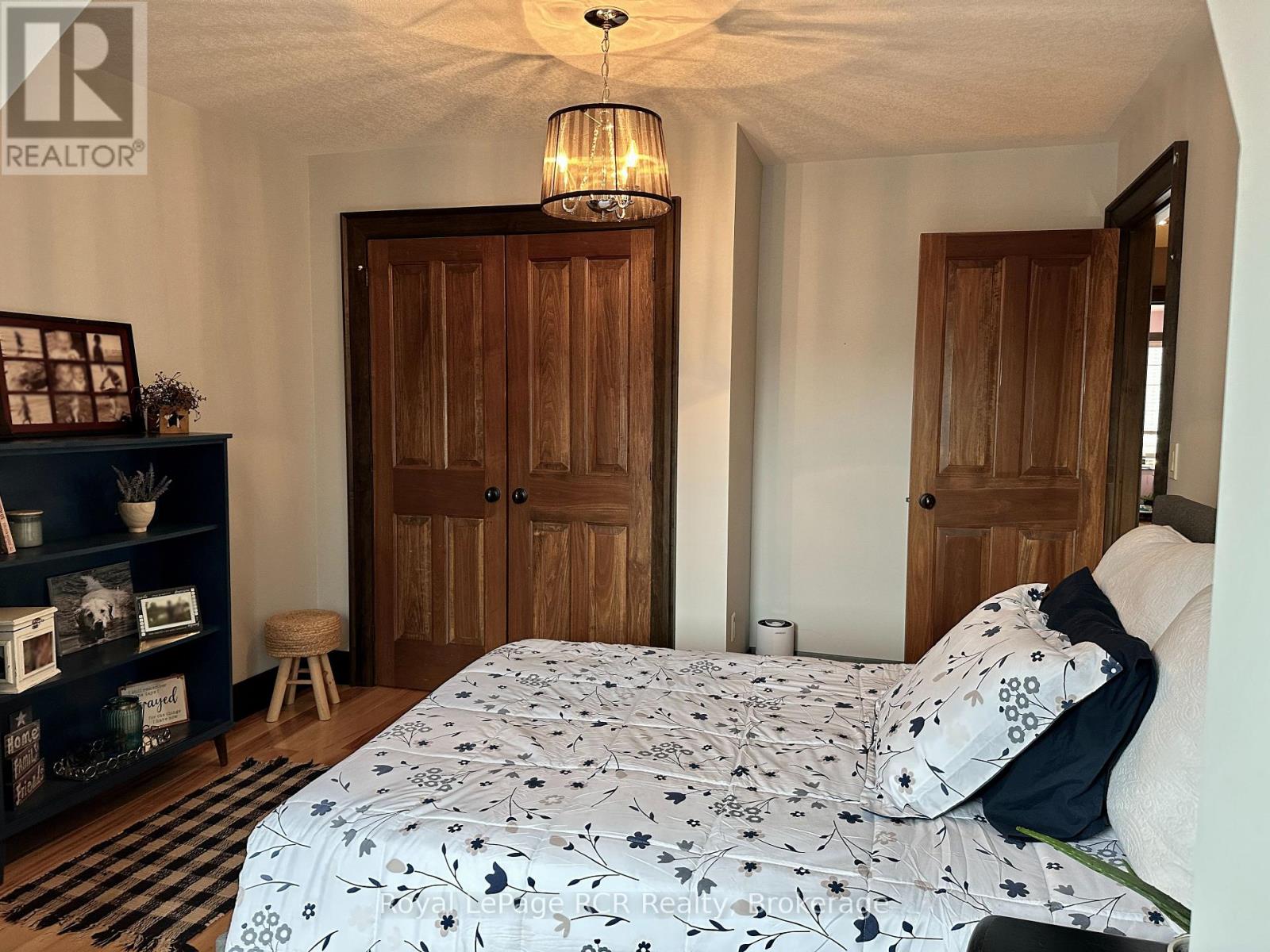 241 4th Street Crescent, Hanover, Ontario  N4N 3S9 - Photo 25 - X12869518