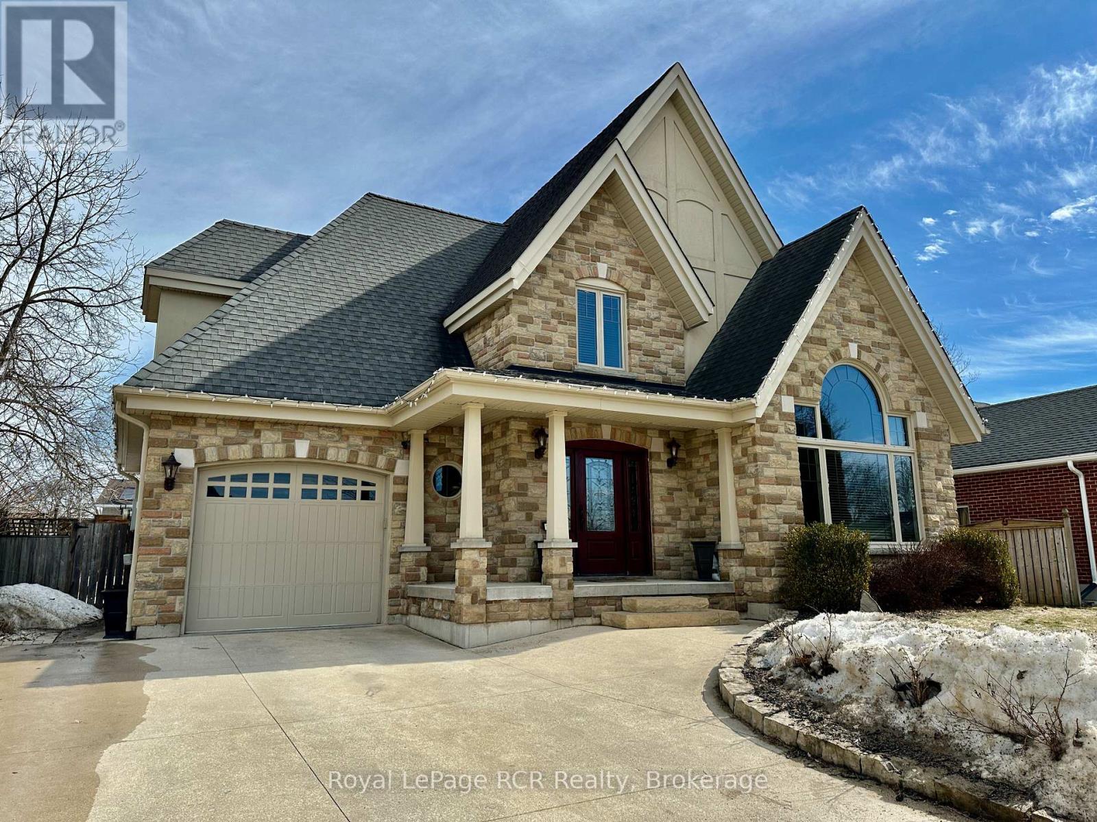 241 4th Street Crescent, Hanover, Ontario  N4N 3S9 - Photo 3 - X12869518