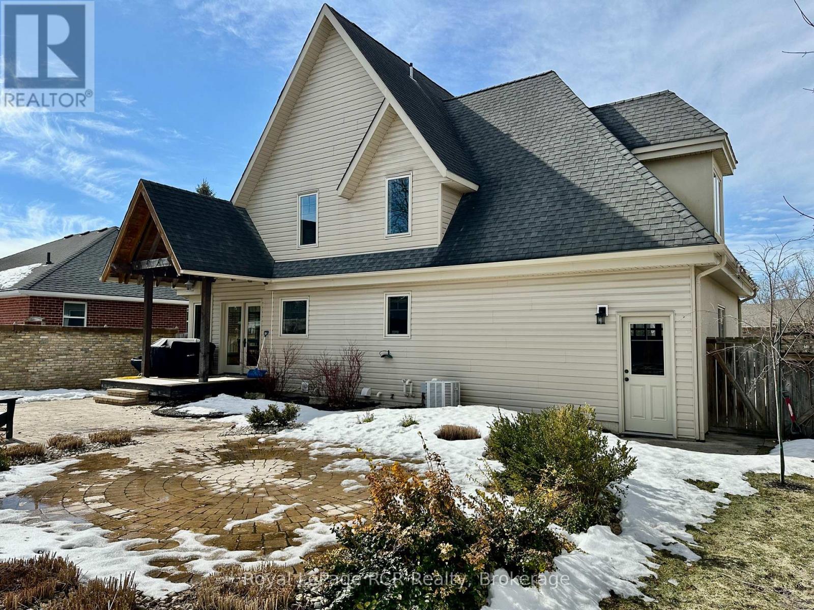 241 4th Street Crescent, Hanover, Ontario  N4N 3S9 - Photo 5 - X12869518